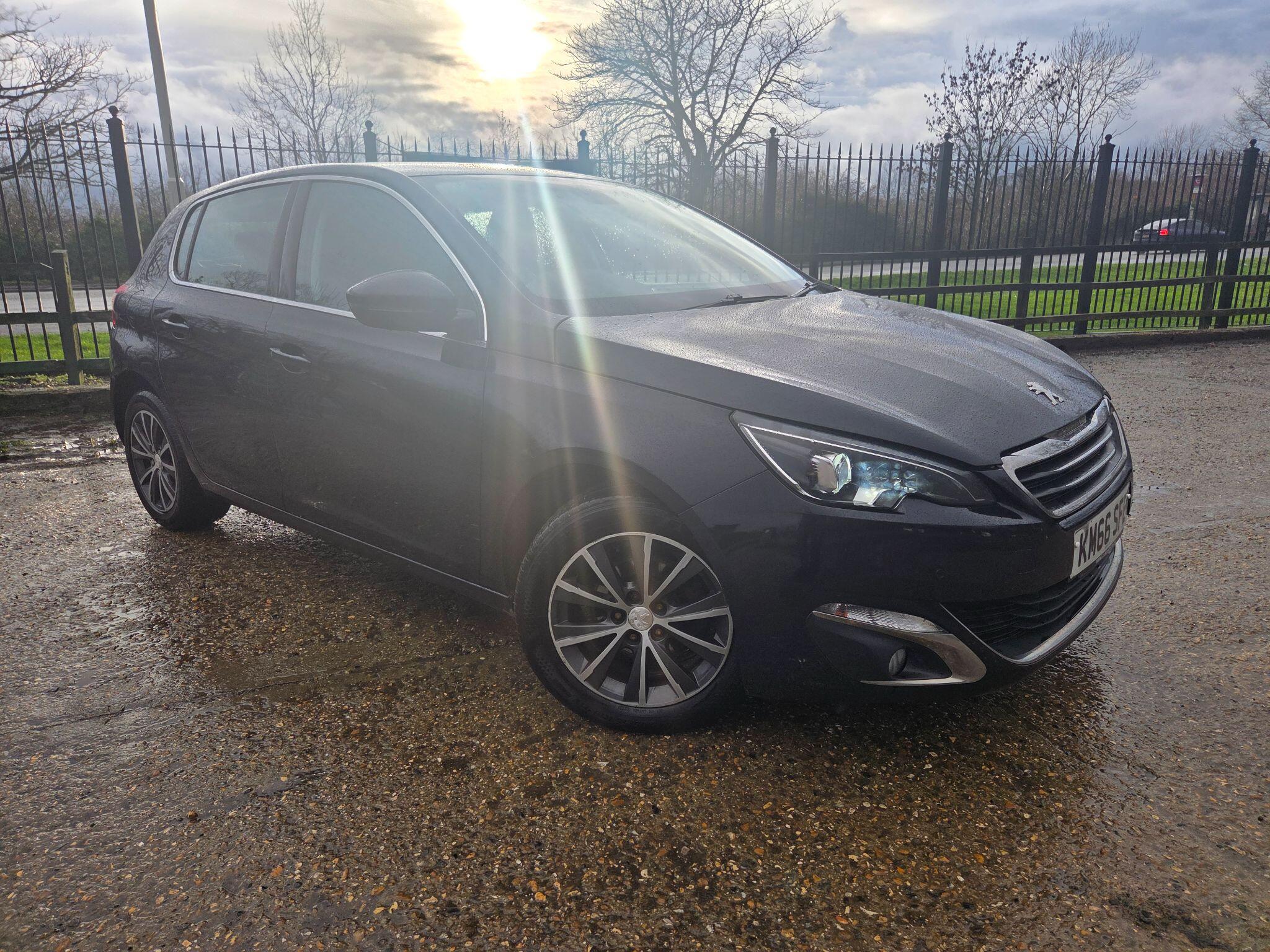 Peugeot 308 view 7