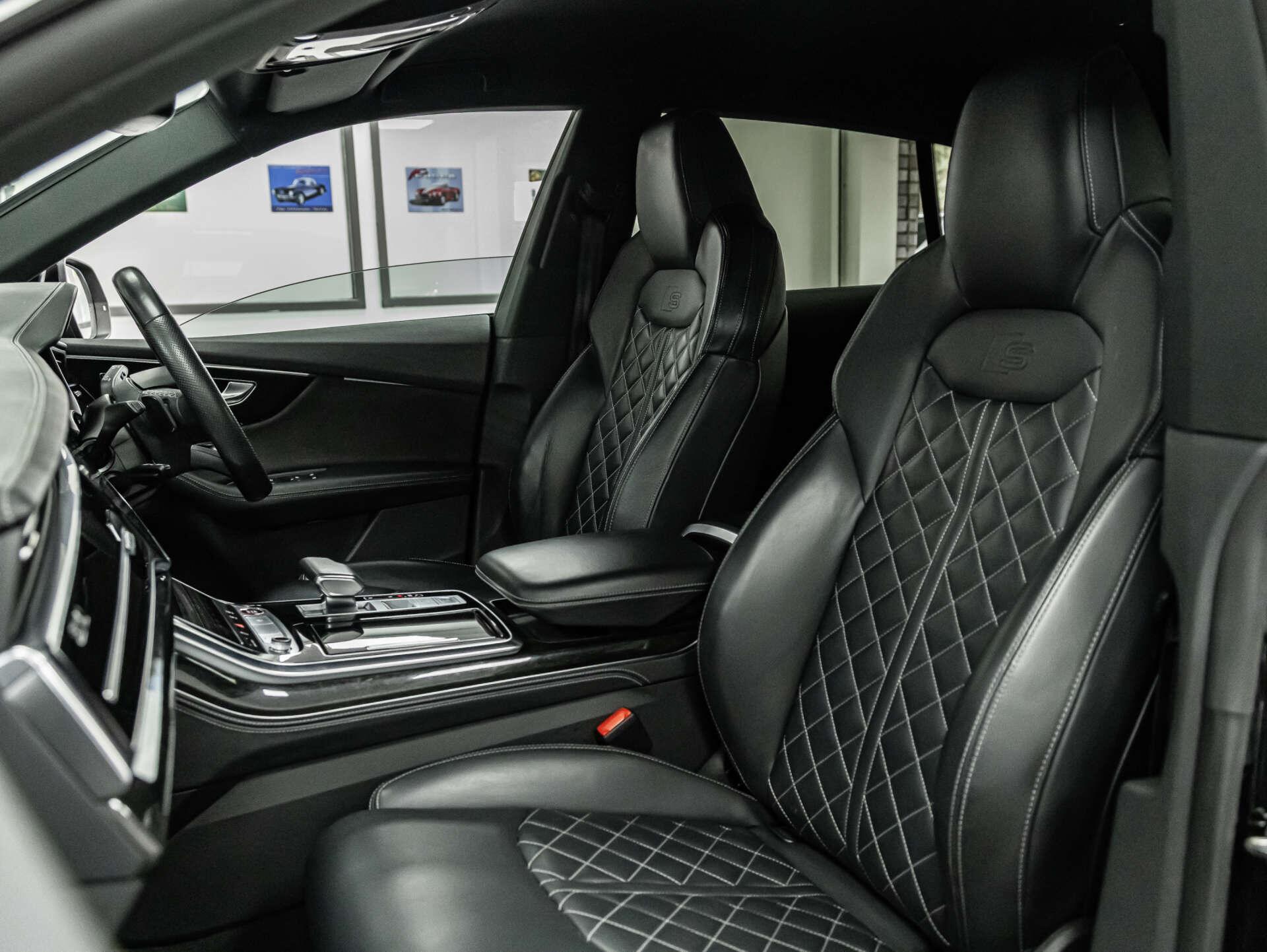 Audi SQ8 view 58