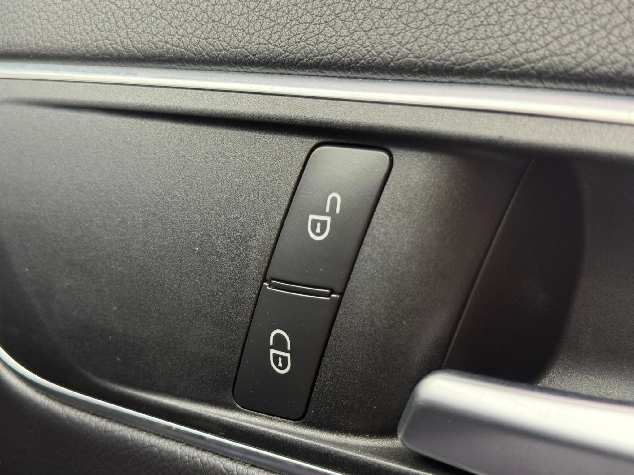 Mercedes-Benz A Class - Image 75