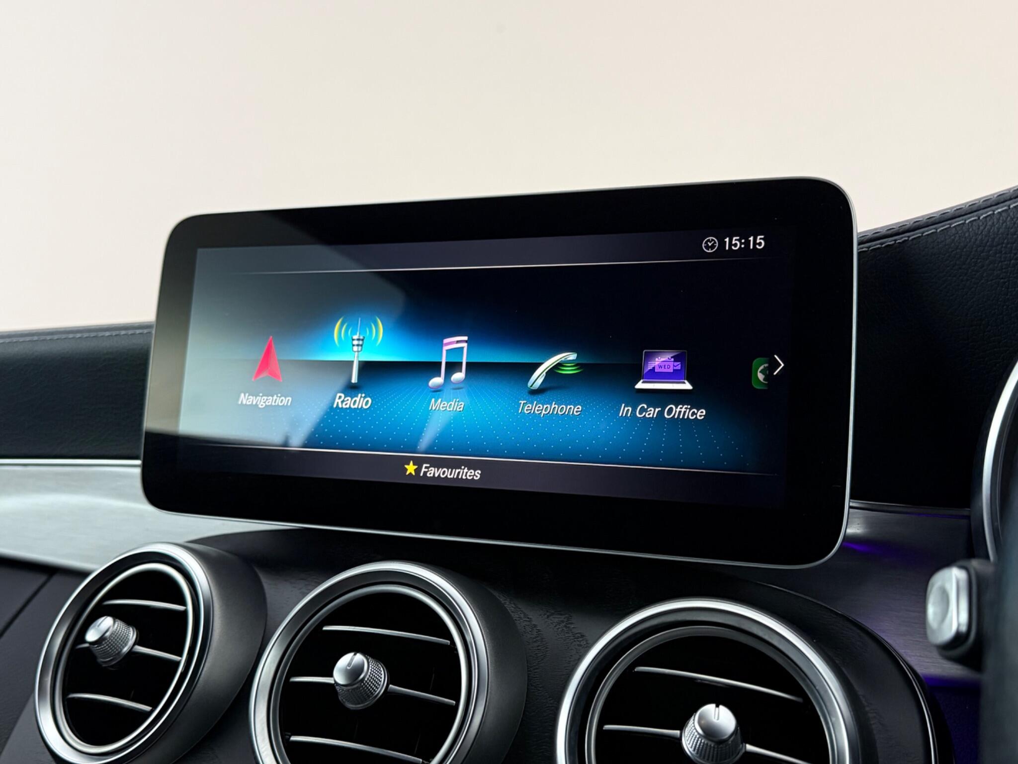 Mercedes-Benz C-Class view 25