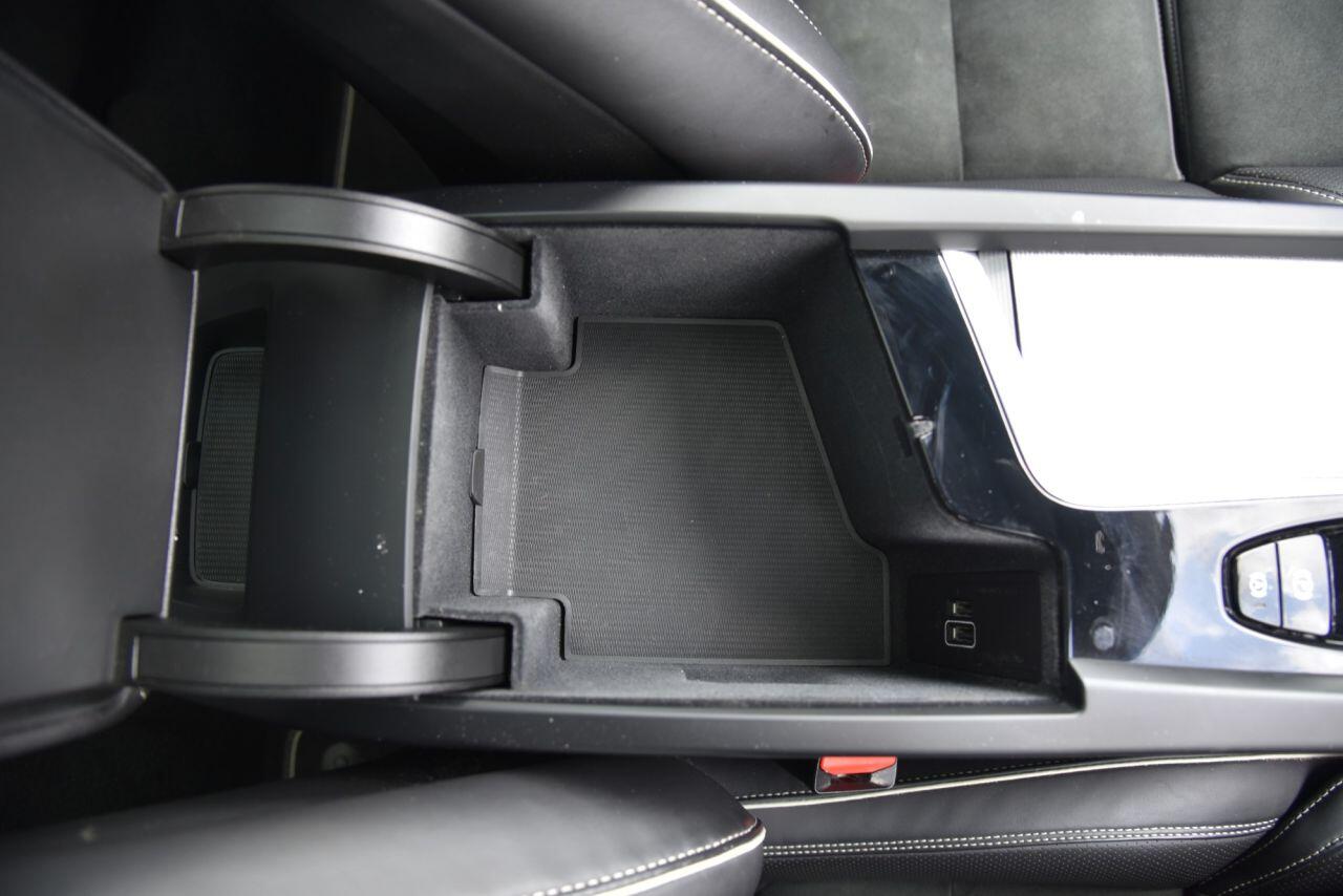 Volvo XC60 view 39