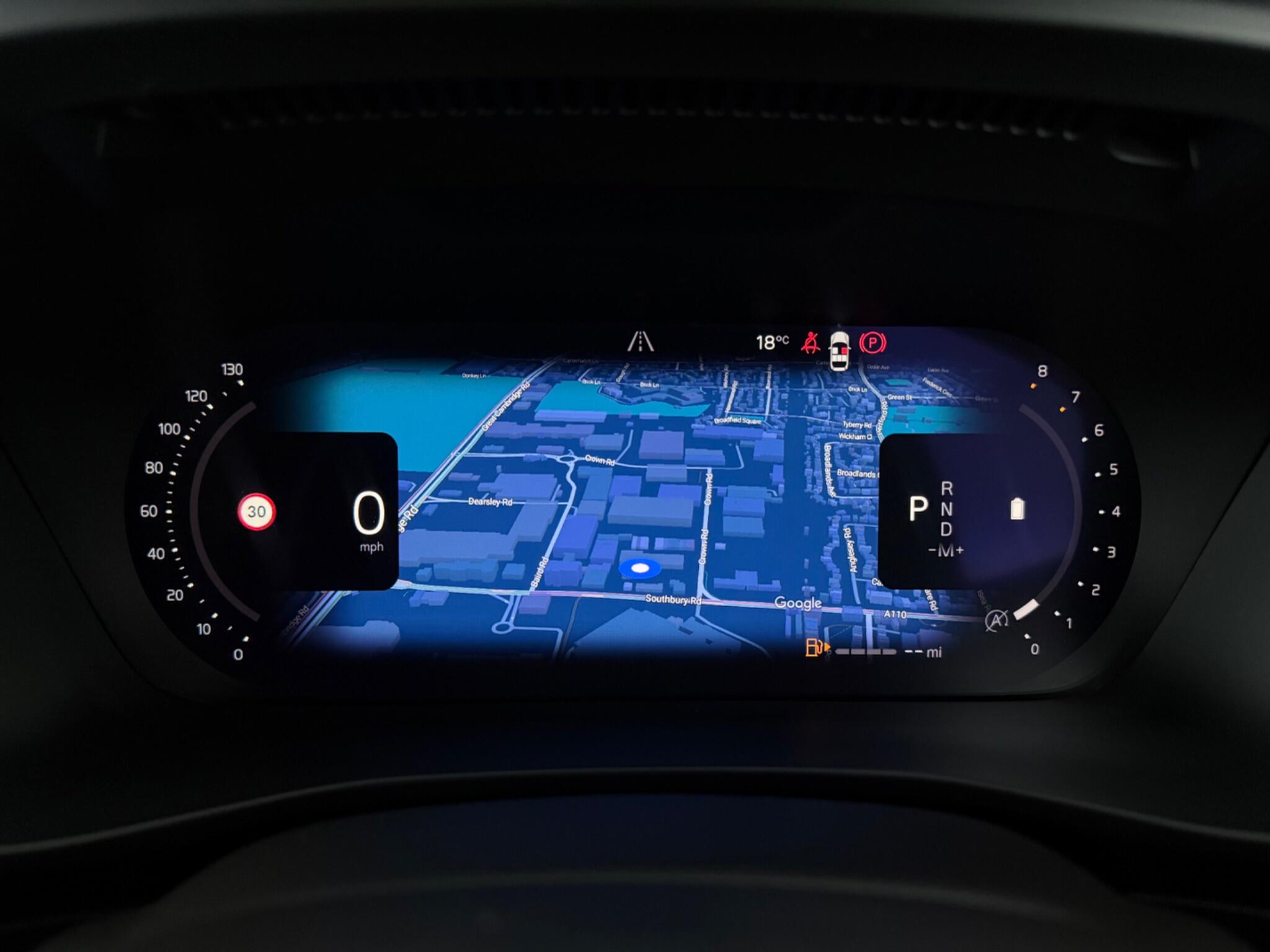 Volvo XC40 view 16