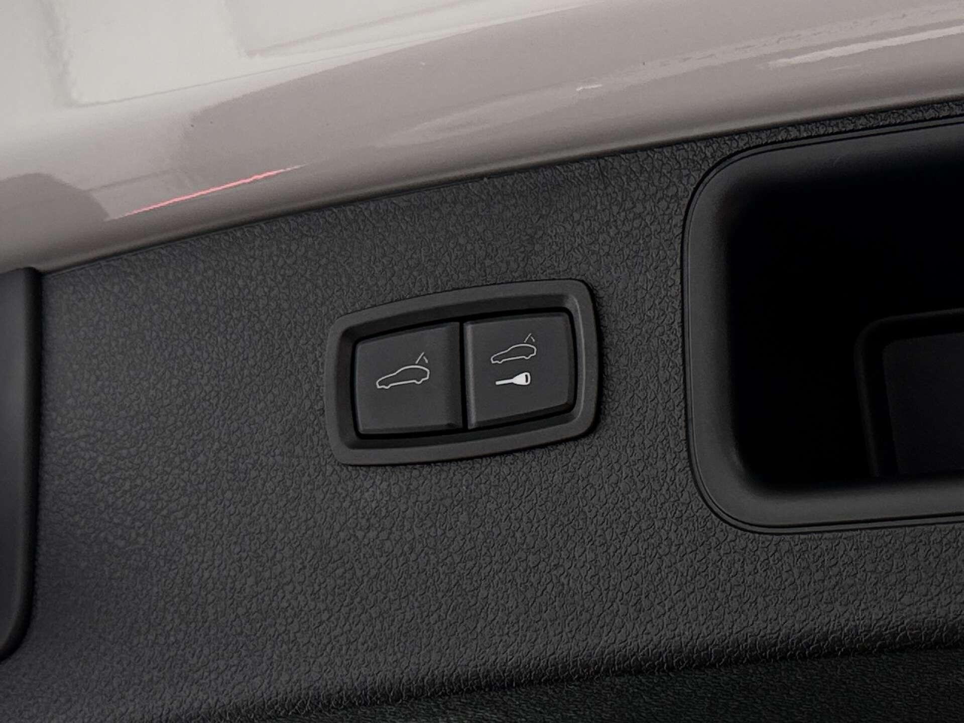 Porsche Macan view 30