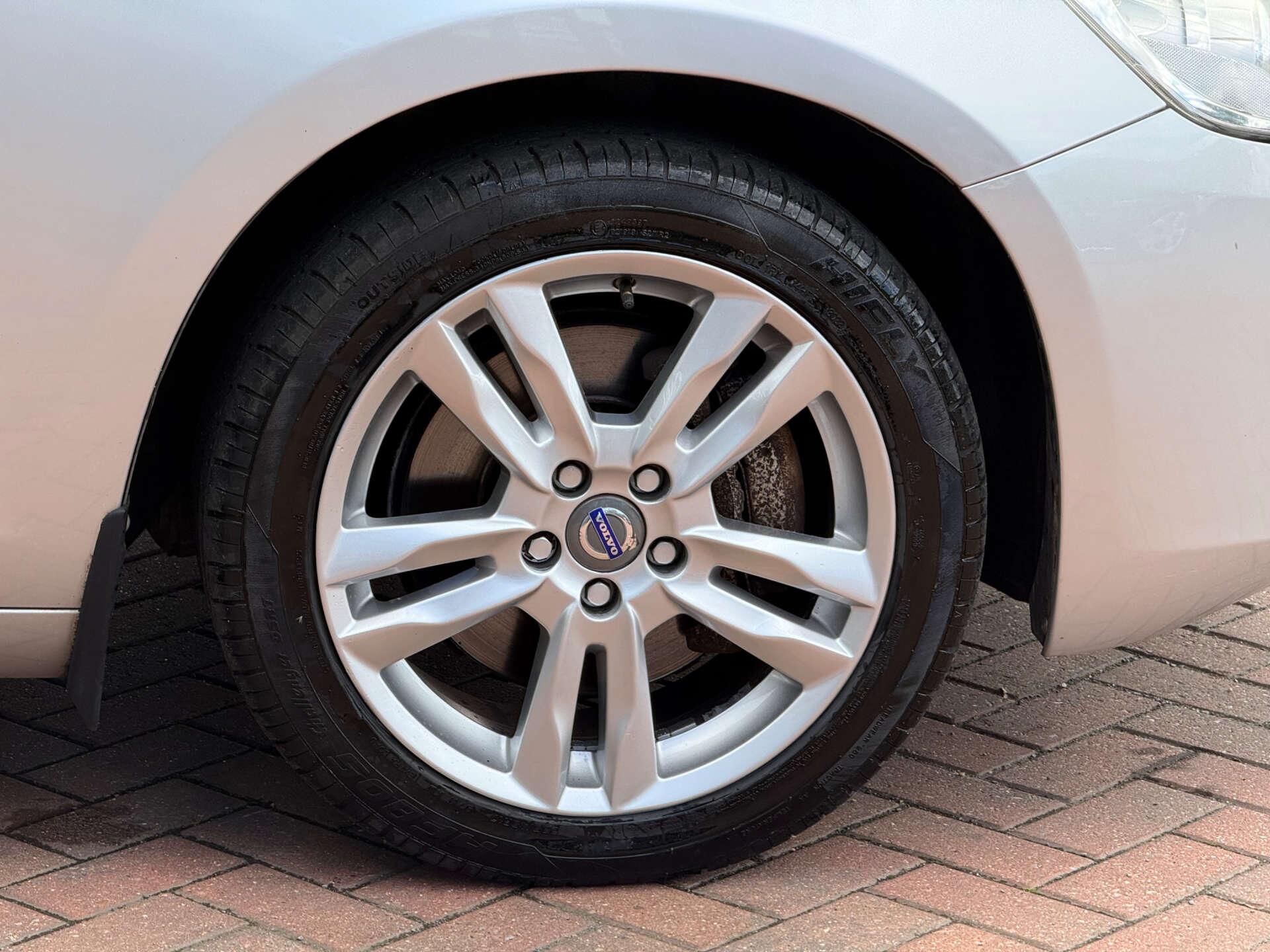 Volvo V60 view 20