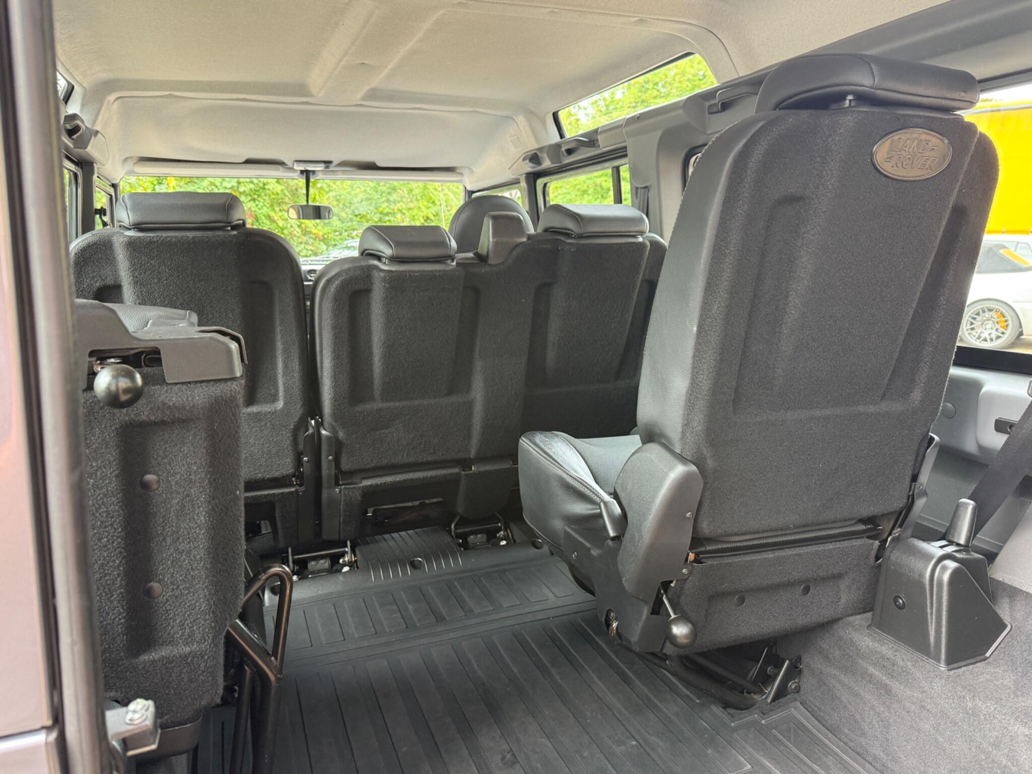 Land Rover Defender view 21