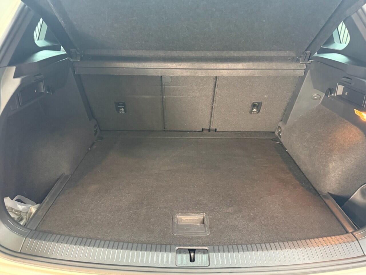 Volkswagen Tiguan view 40