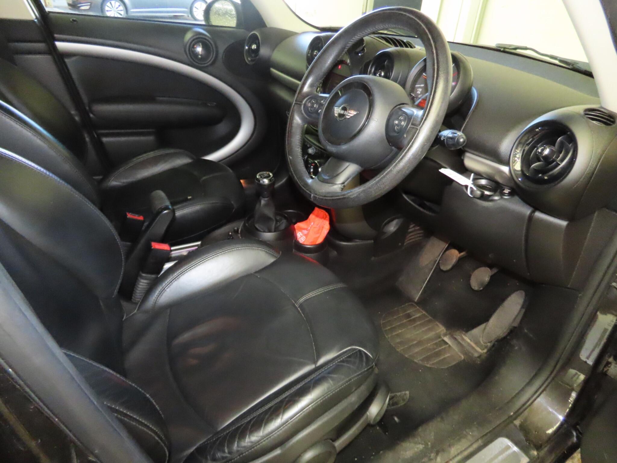 Mini Countryman view 7