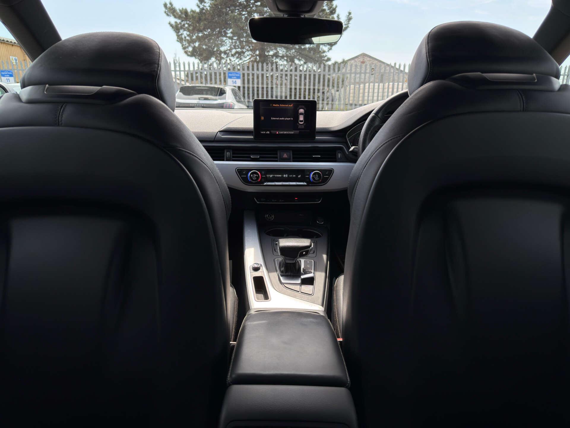 Audi A5 view 18