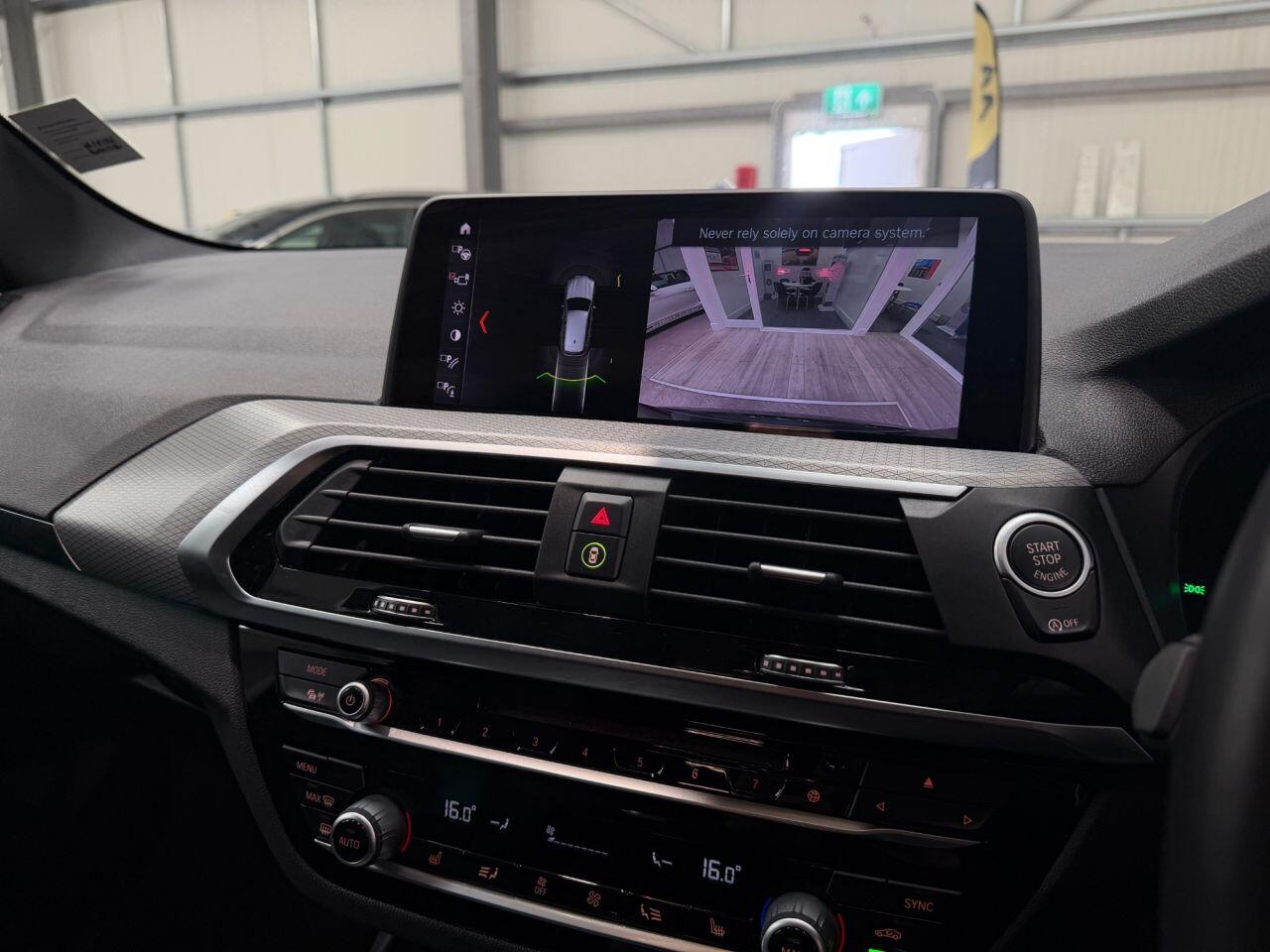 BMW X3 view 9