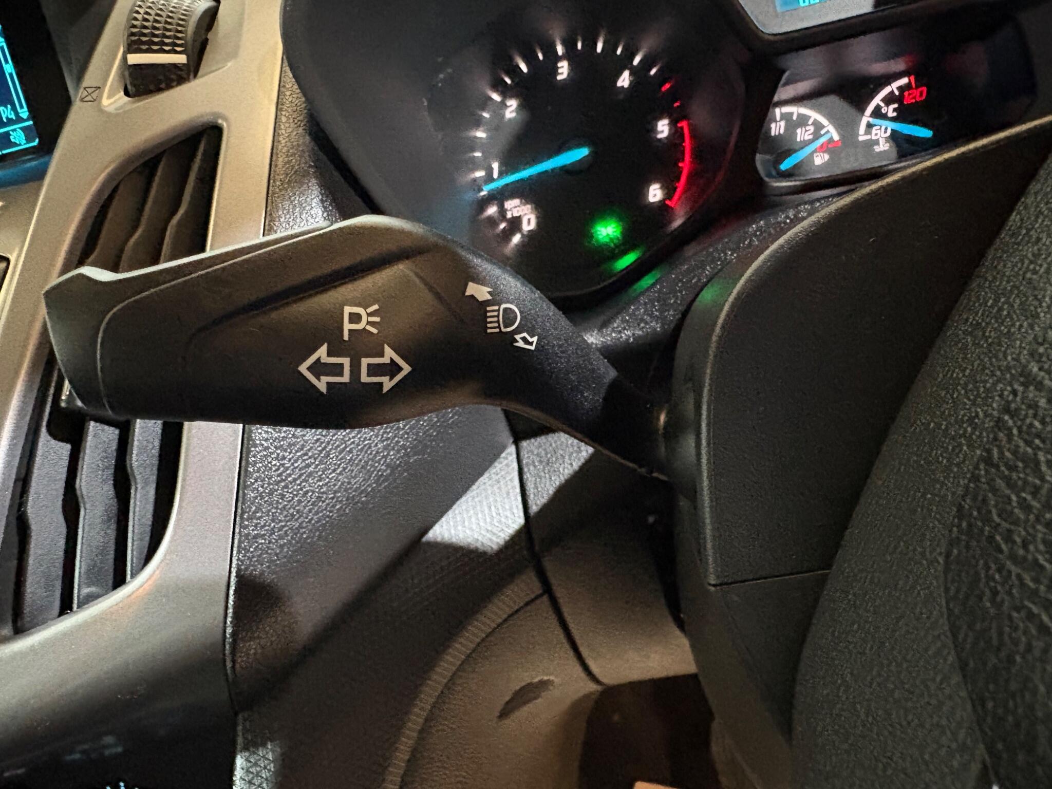 Ford Tourneo Connect view 30