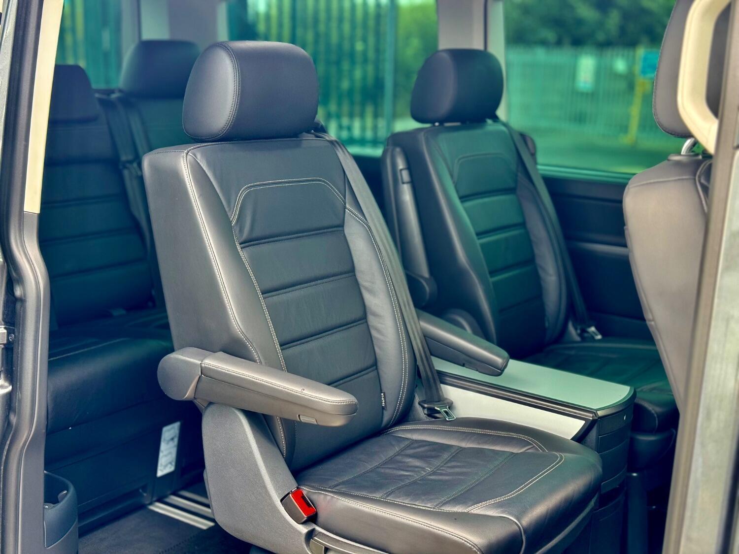 Volkswagen Caravelle view 50
