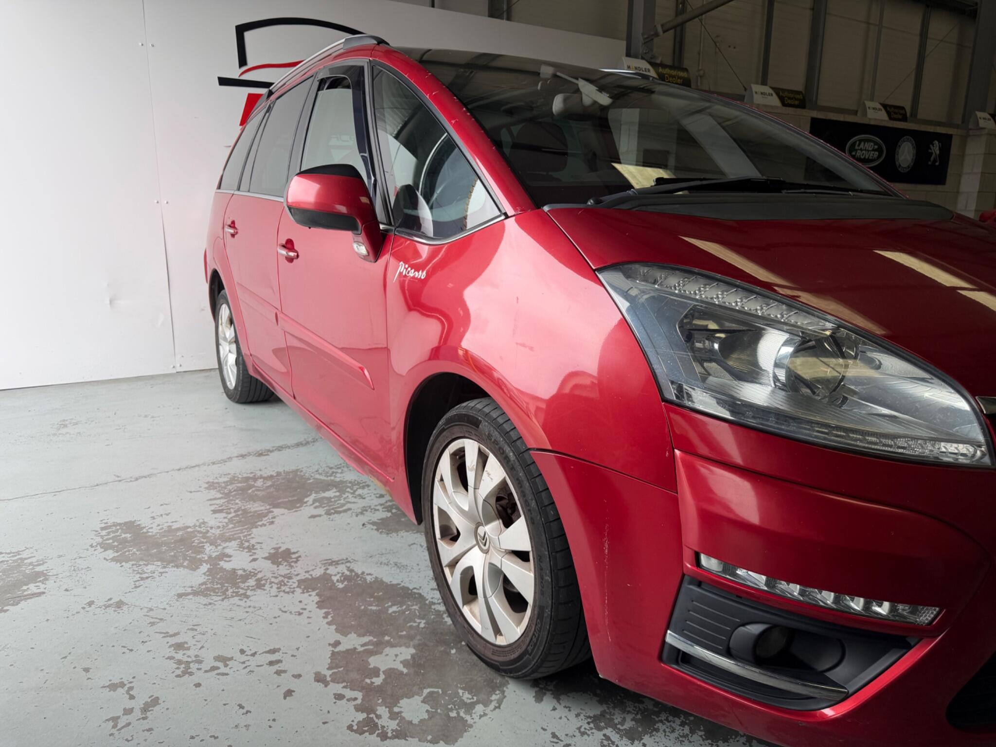 Citroen Grand C4 Picasso view 14