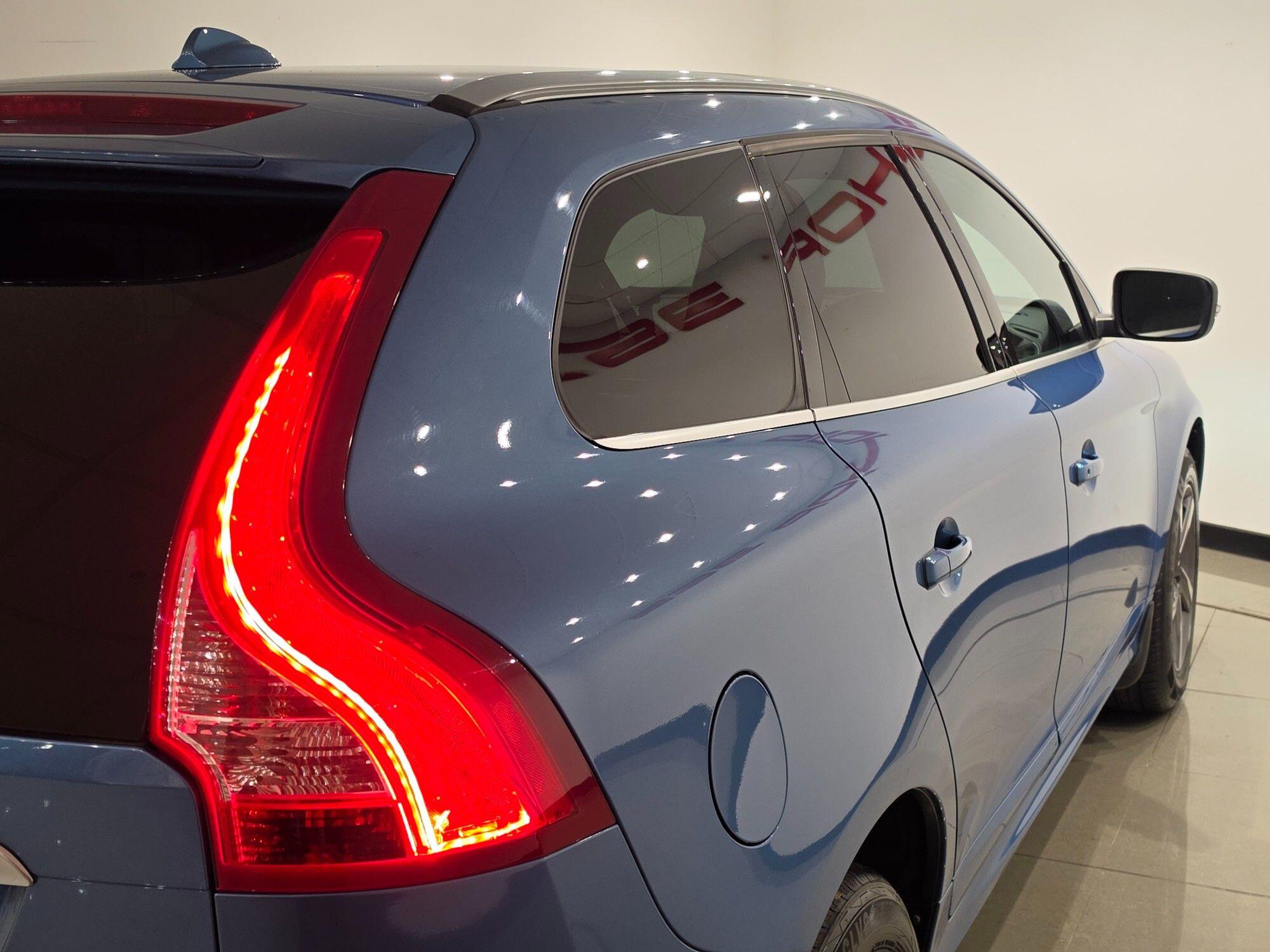 Volvo XC60 view 19