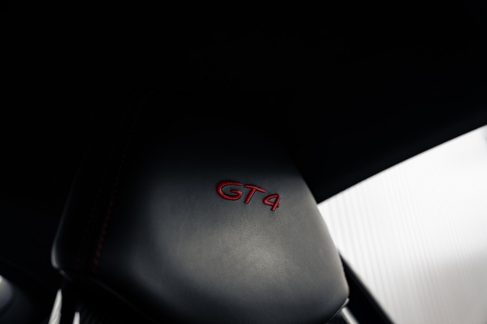 Porsche 718 Cayman view 14