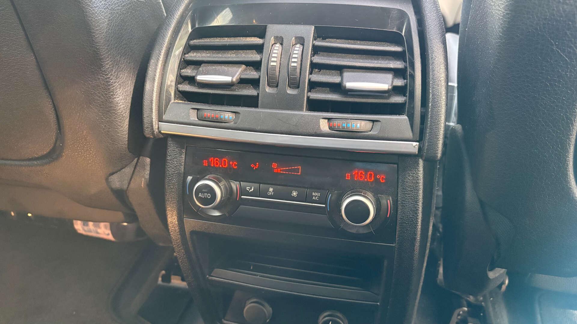 BMW X5 view 14