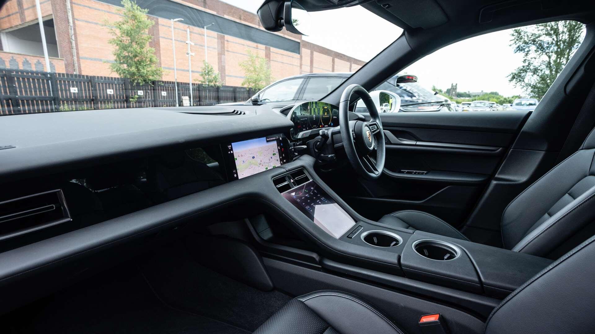 Porsche Taycan view 14