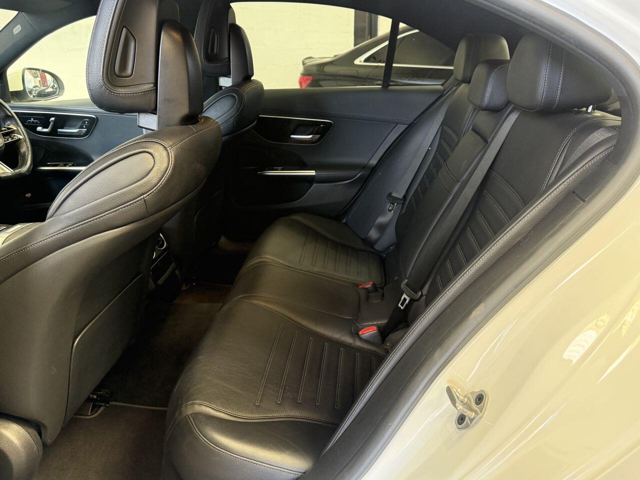 Mercedes-Benz C Class view 60