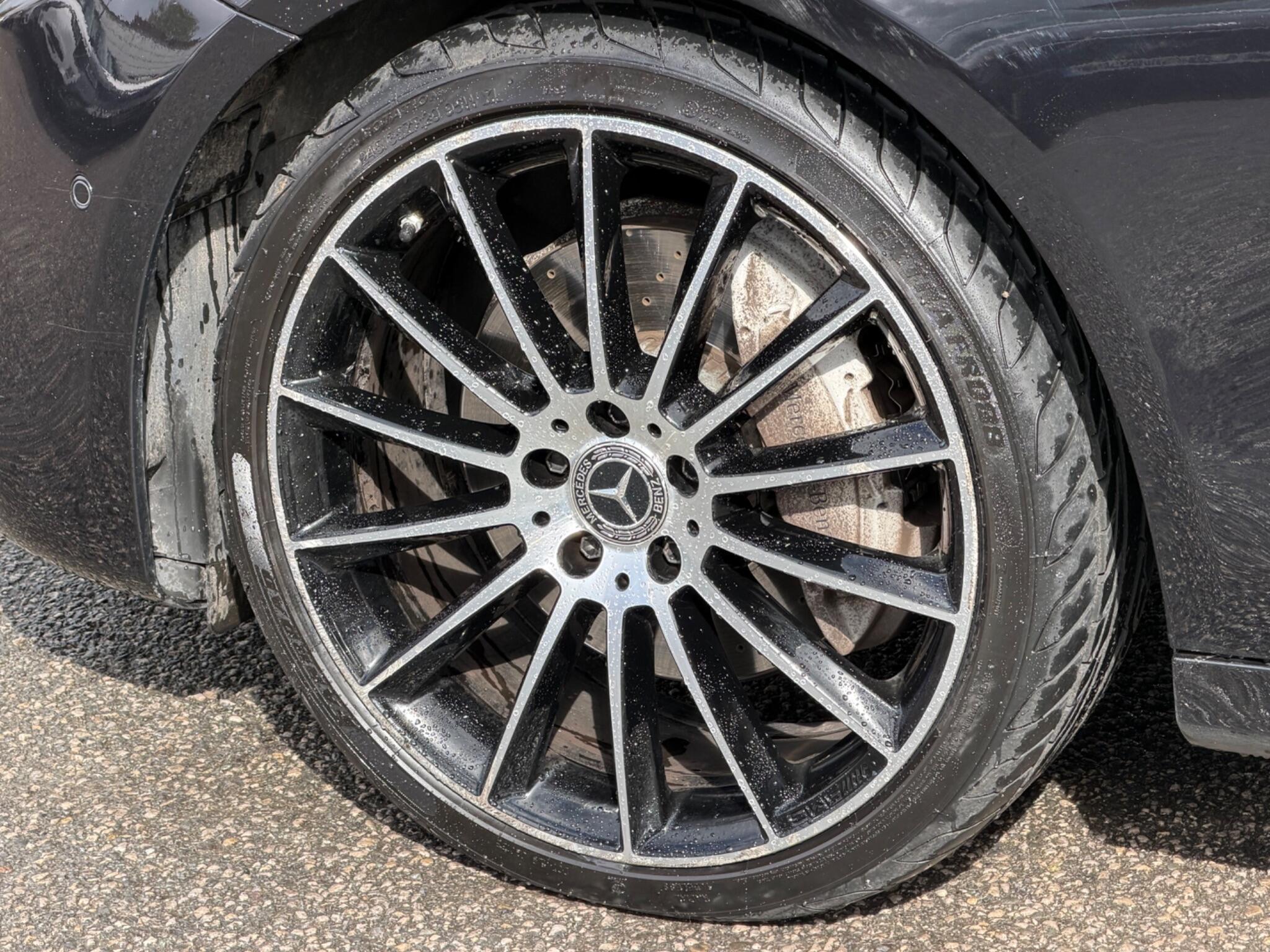 Mercedes-Benz E-Class view 51