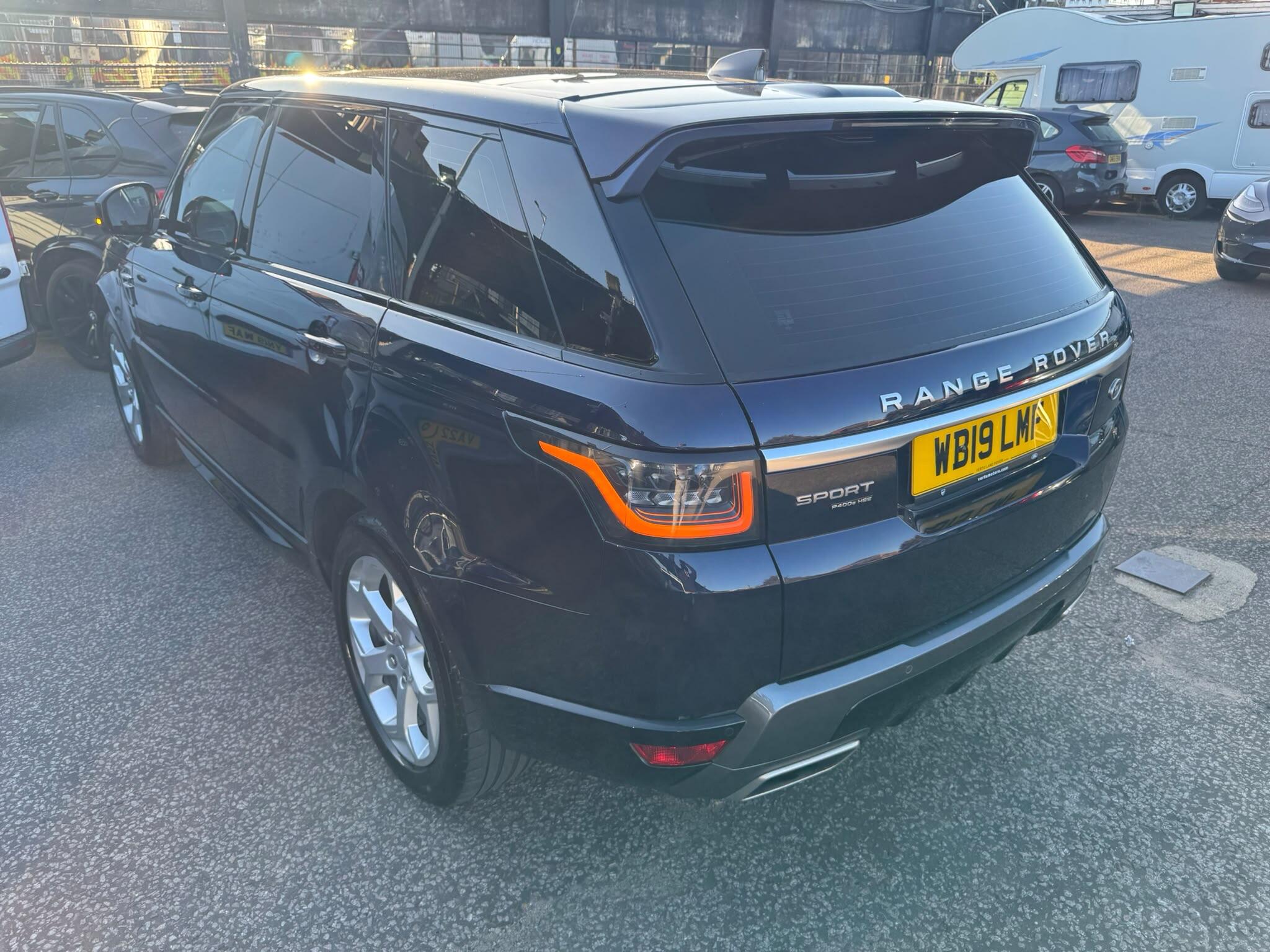Land Rover Range Rover Sport view 13