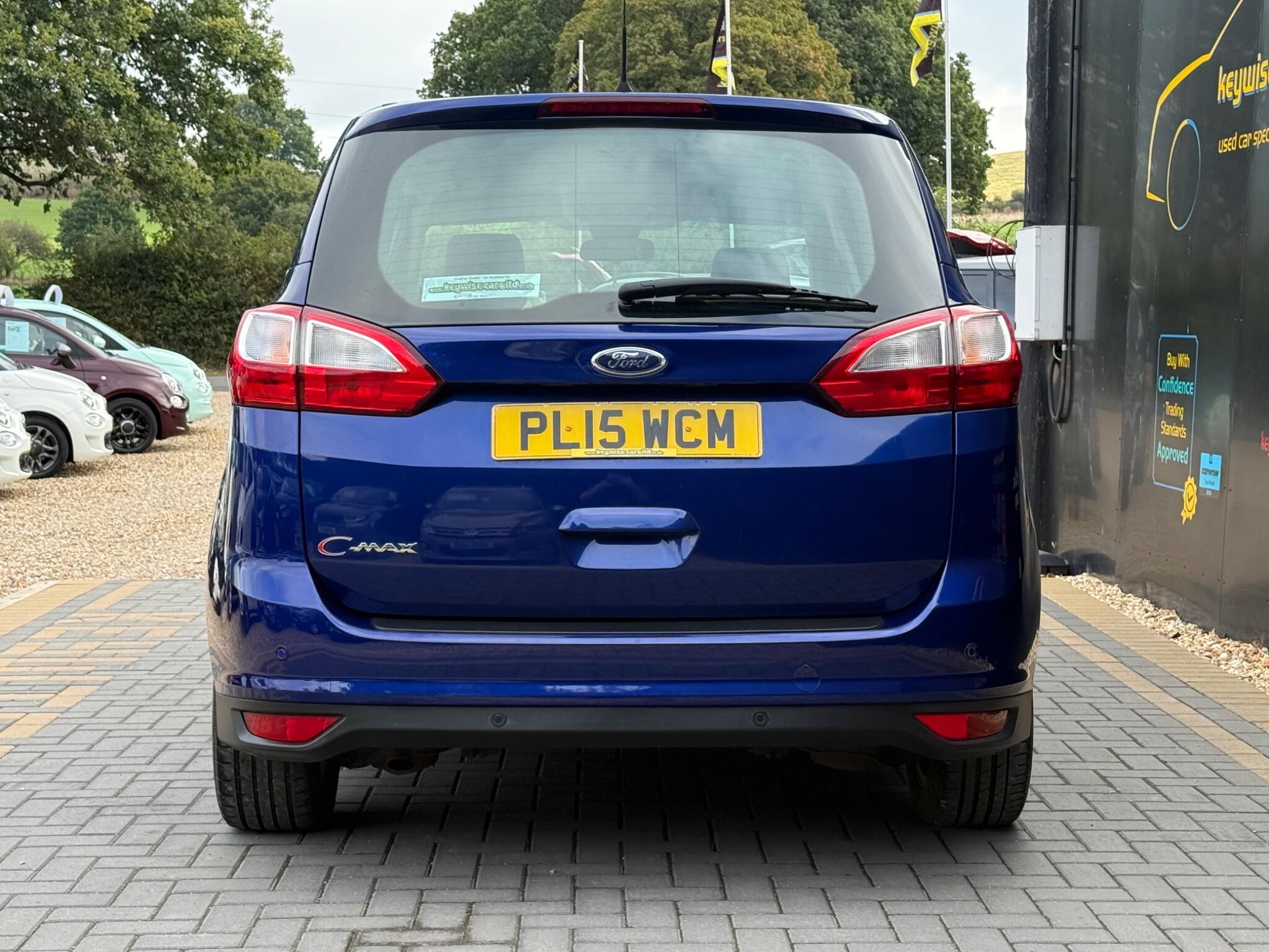 Ford Grand C-Max view 5