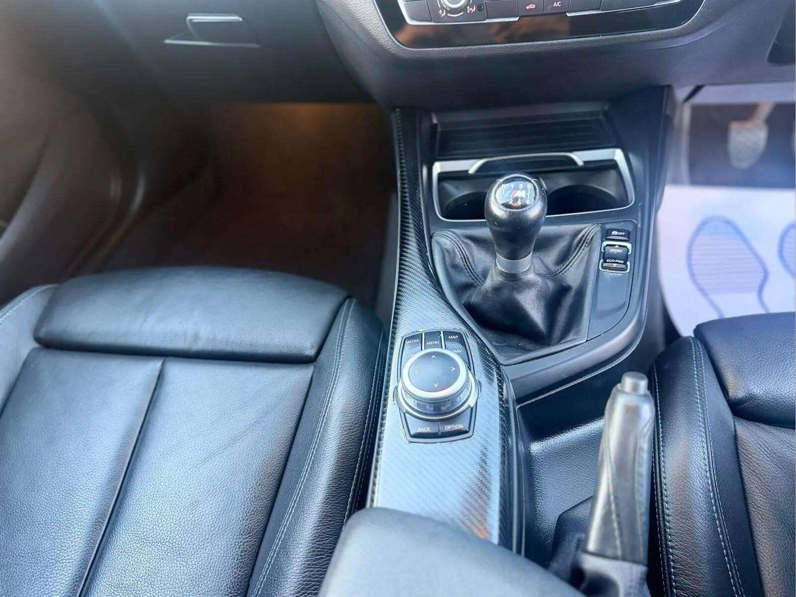 BMW 1 Series view 29