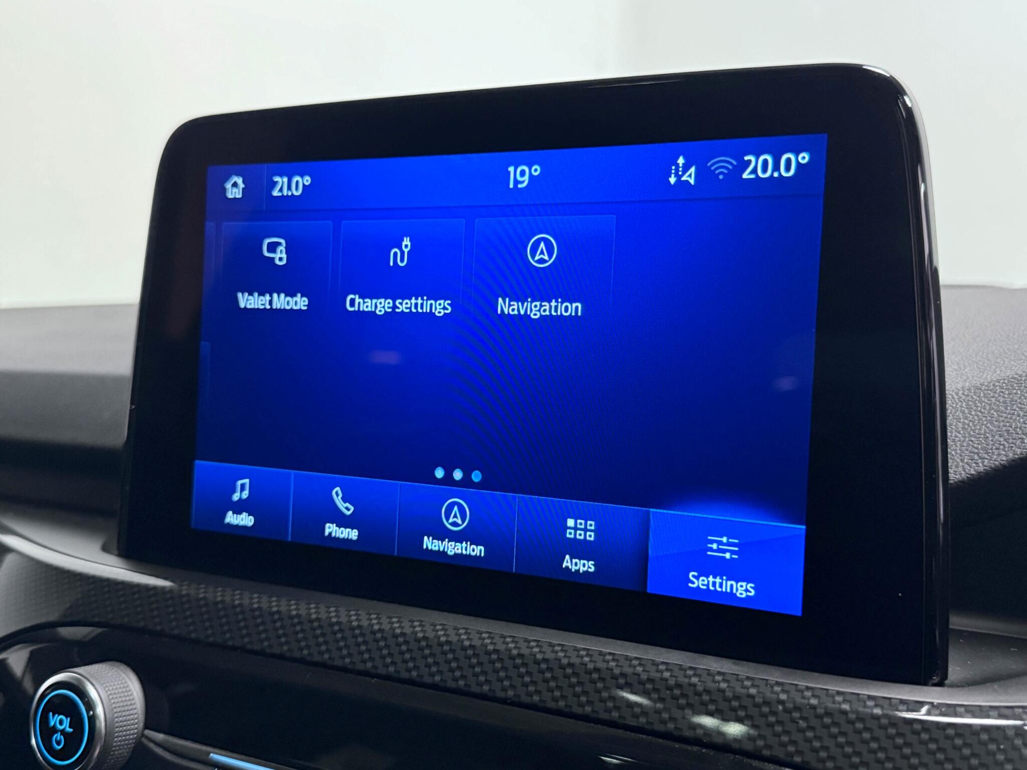 Ford Kuga view 45