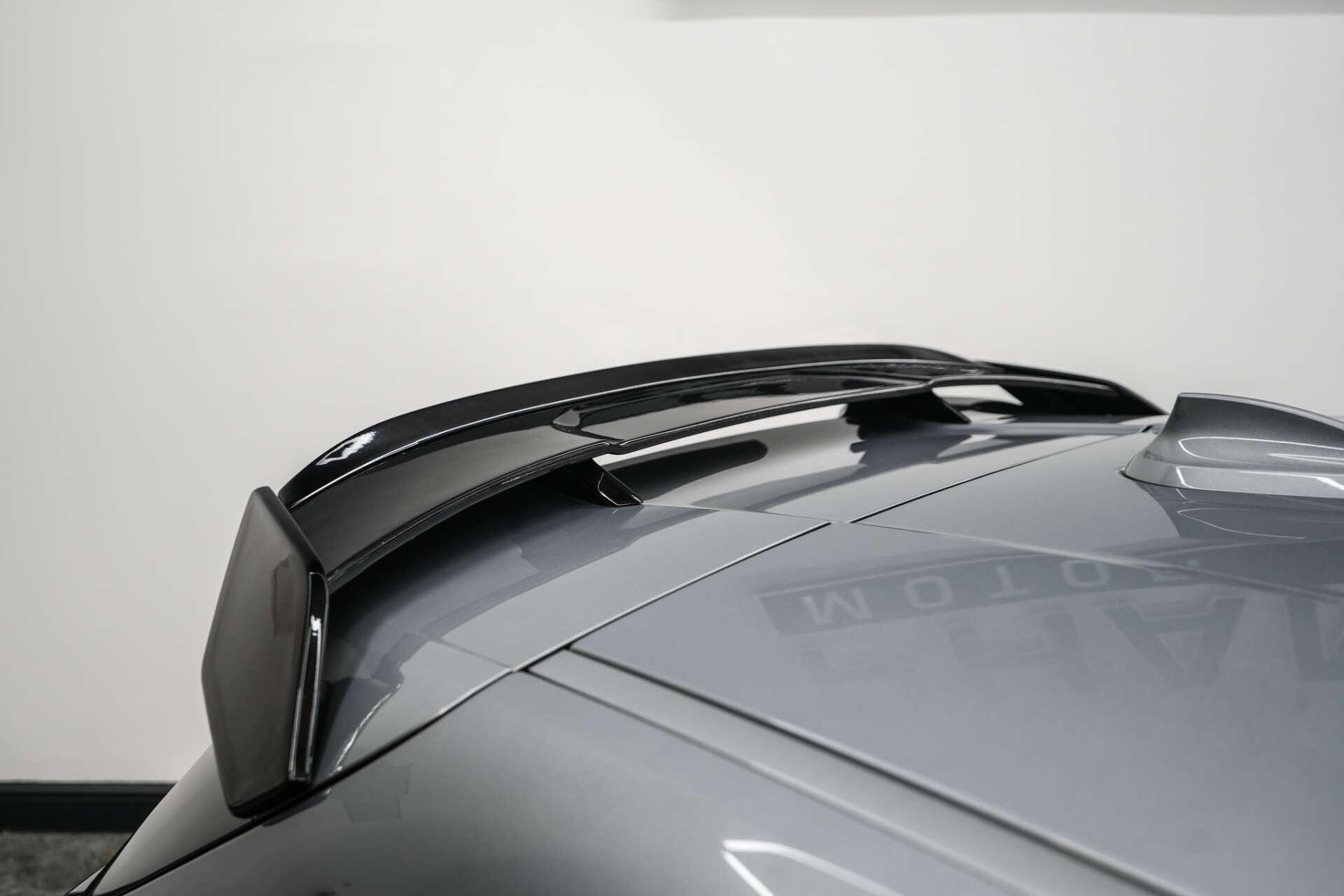 BMW 1 Series view 9