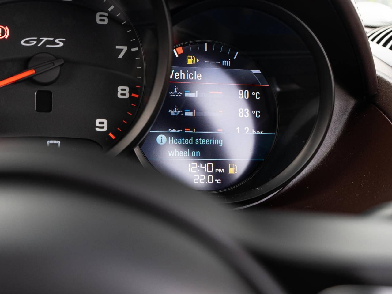 Porsche Cayman view 26