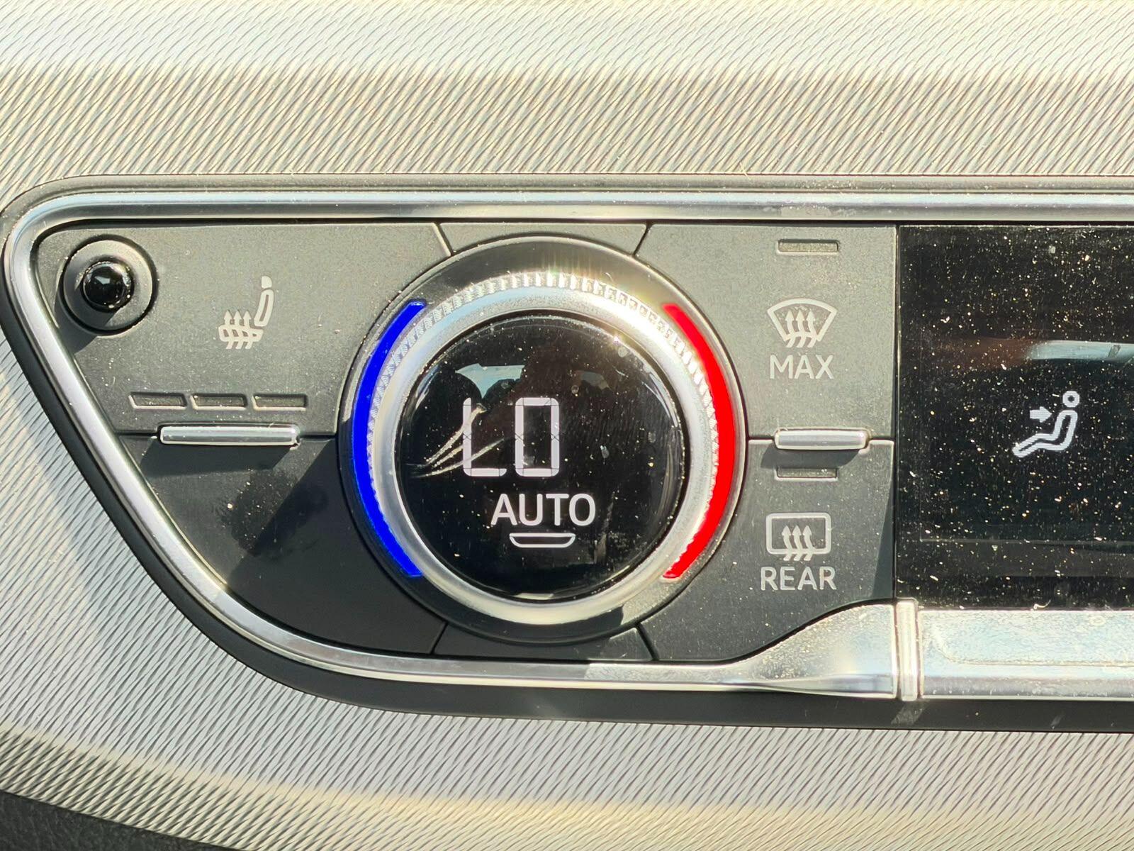 Audi A4 view 35
