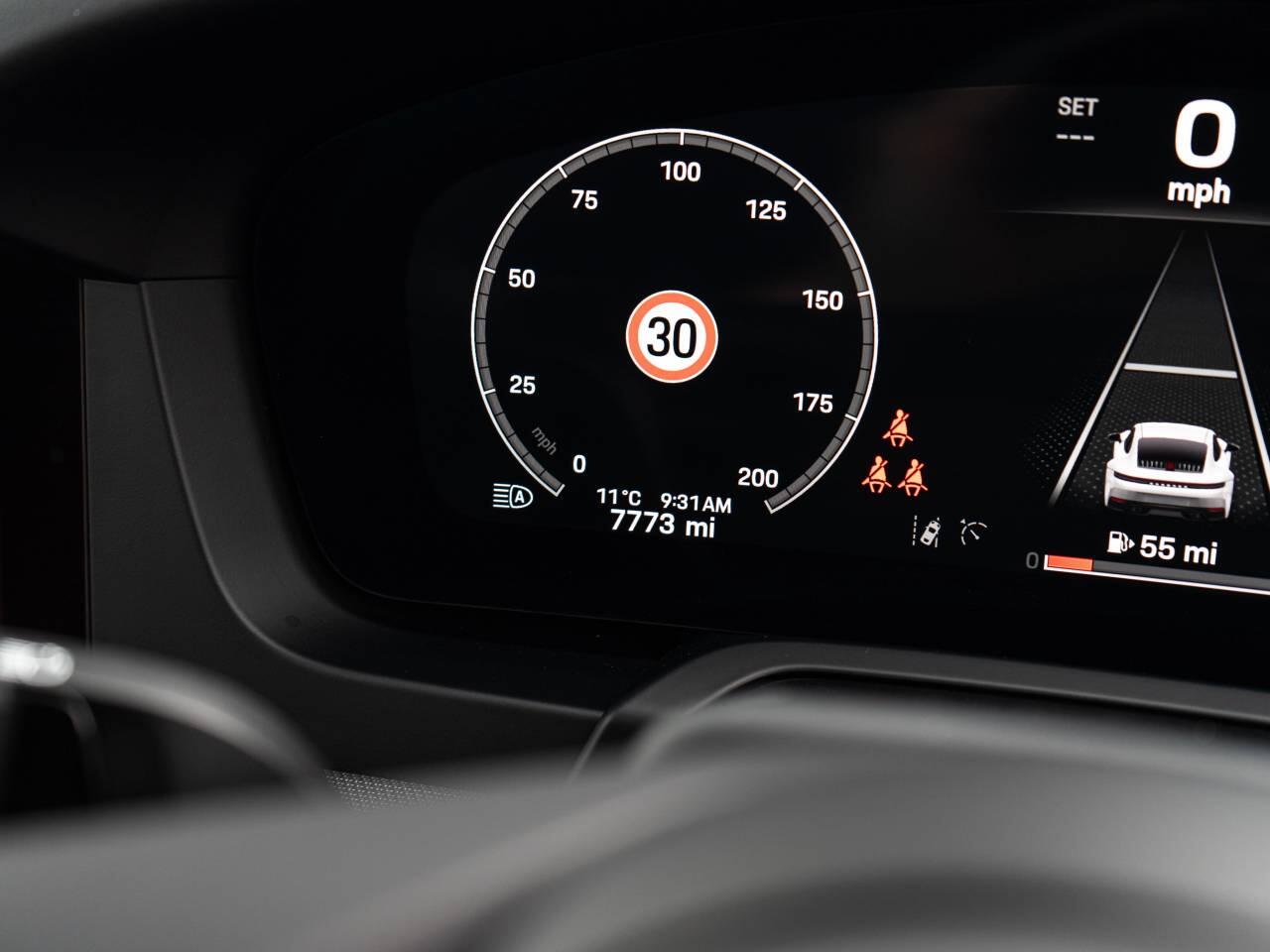 Porsche 911 view 37
