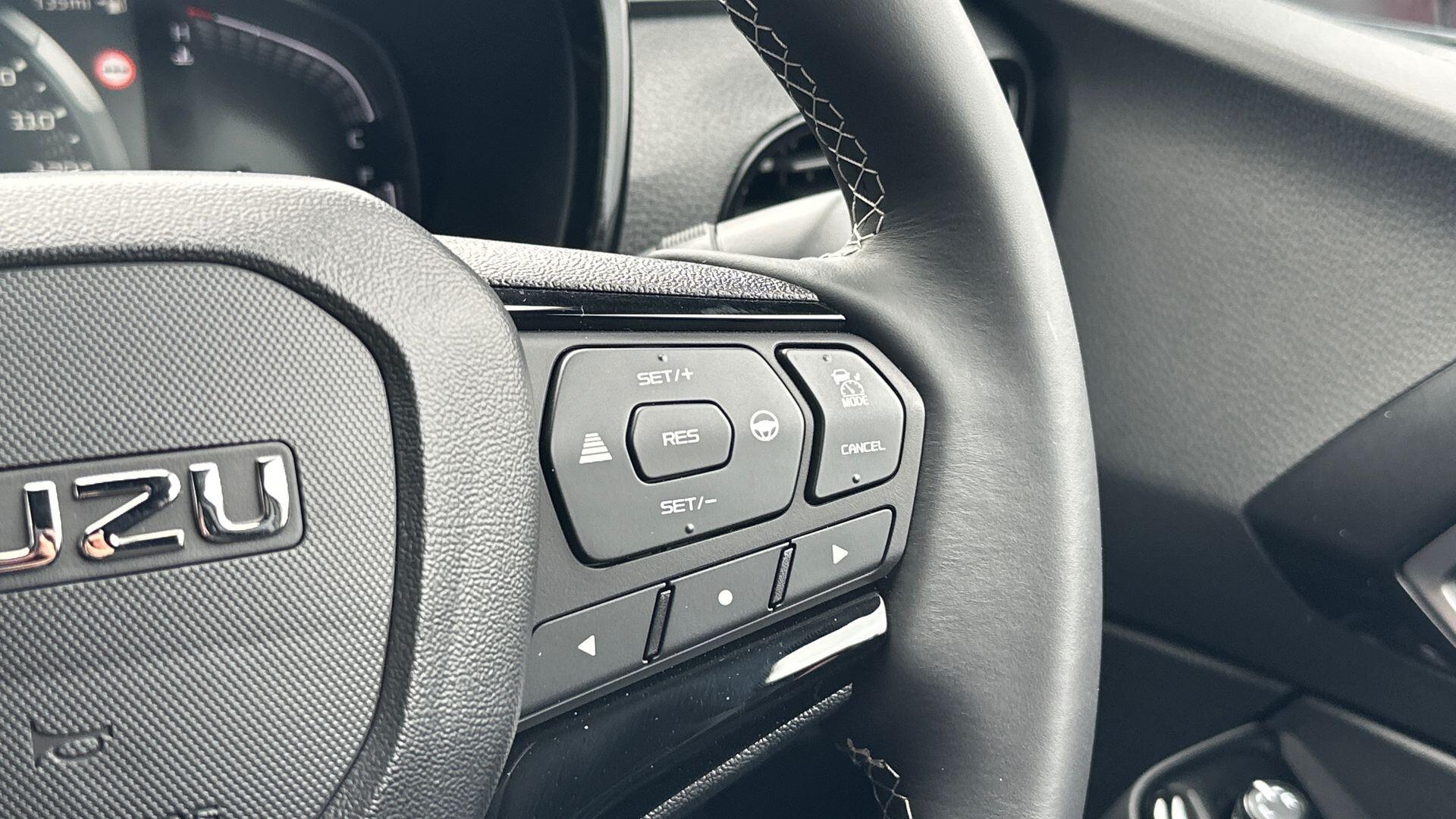 Isuzu D-Max view 16