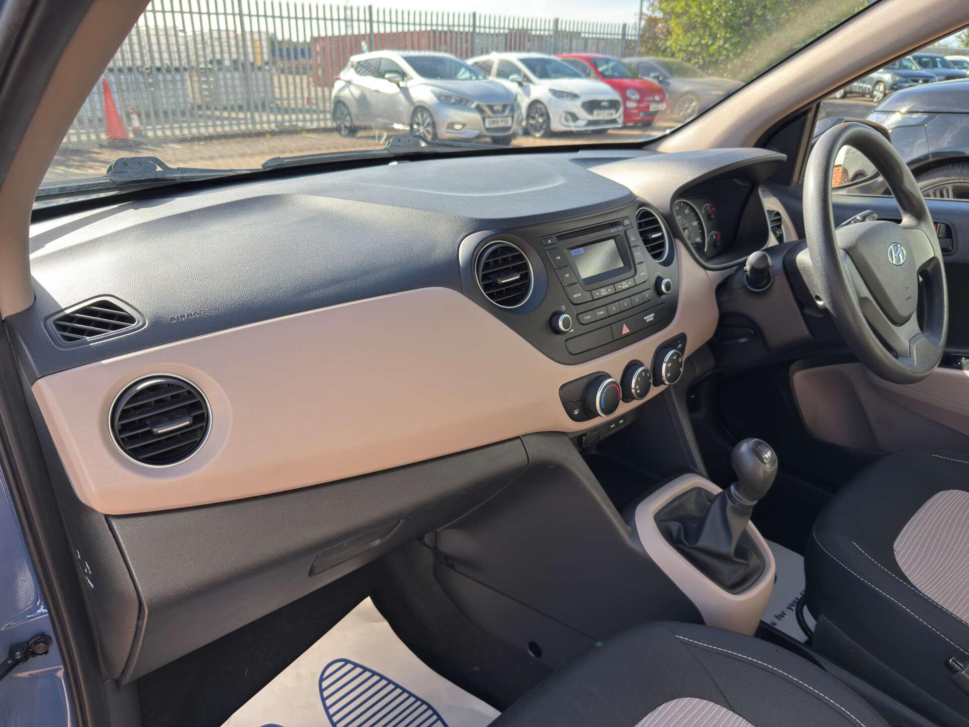 Hyundai I10 view 39