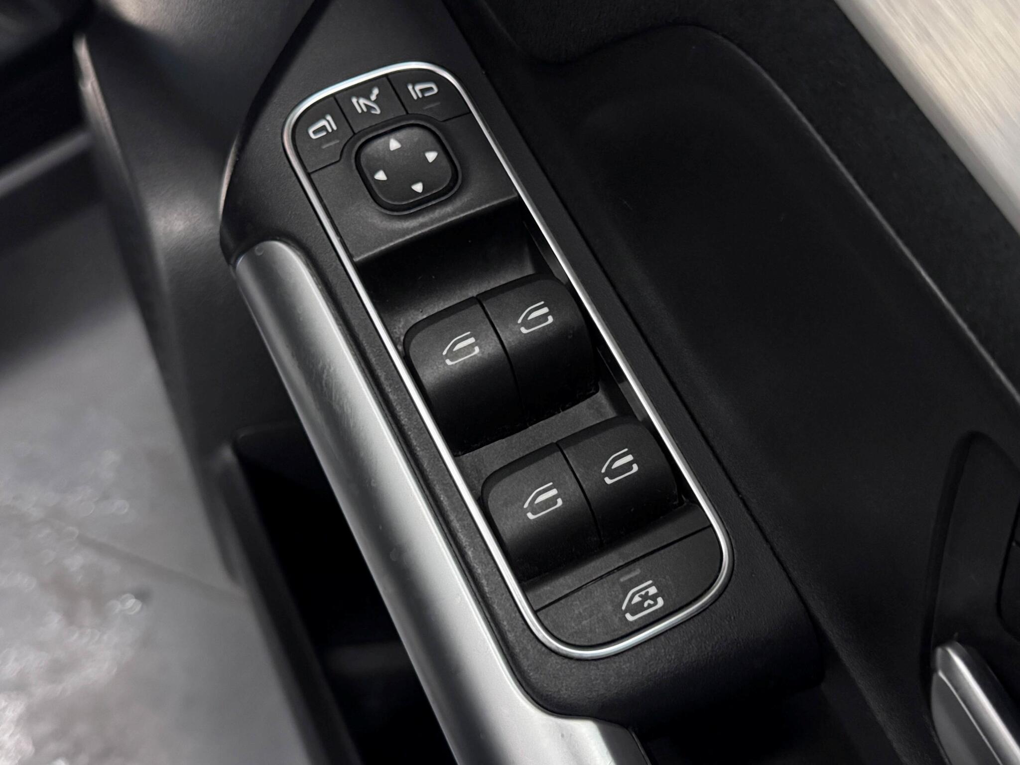 Mercedes-Benz Eqa view 14