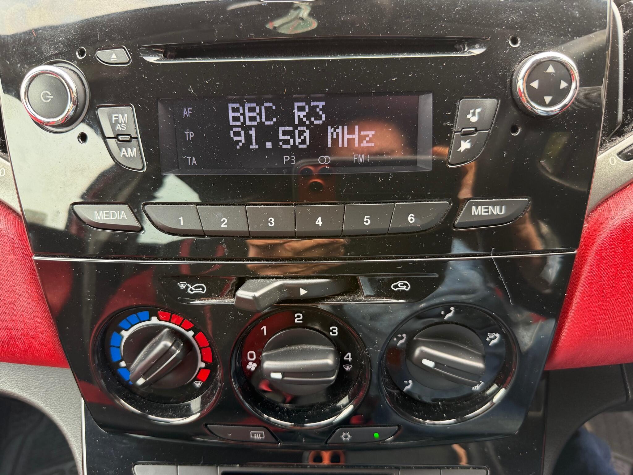 Chrysler Ypsilon view 21