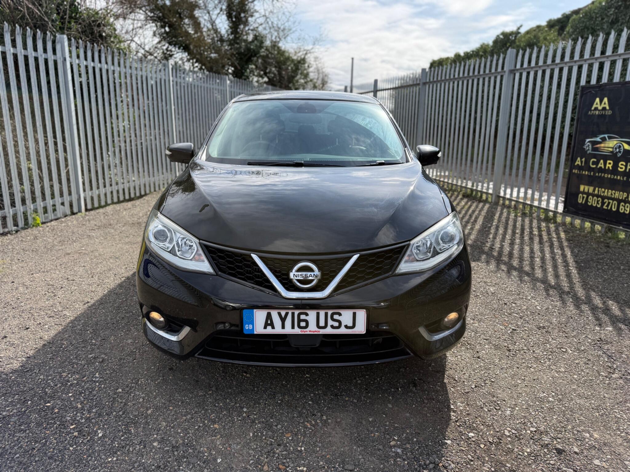 2016 Nissan Pulsar image 2