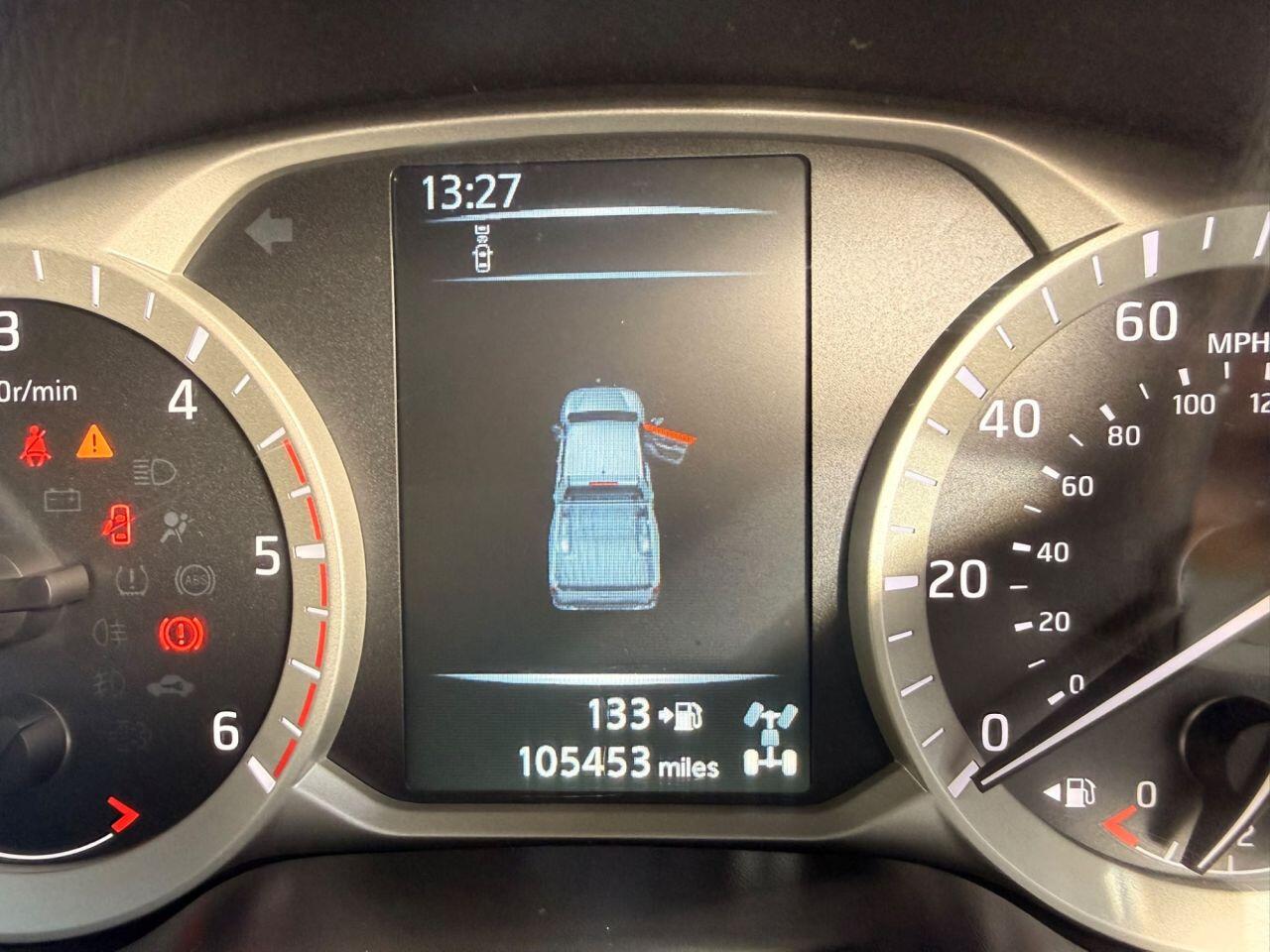 Nissan Navara view 11