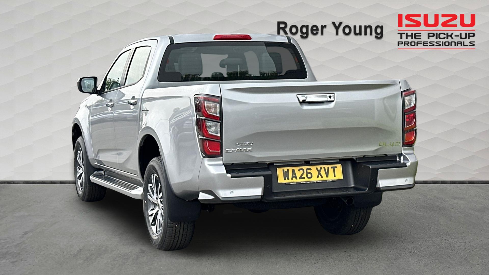 Isuzu D-Max view 2