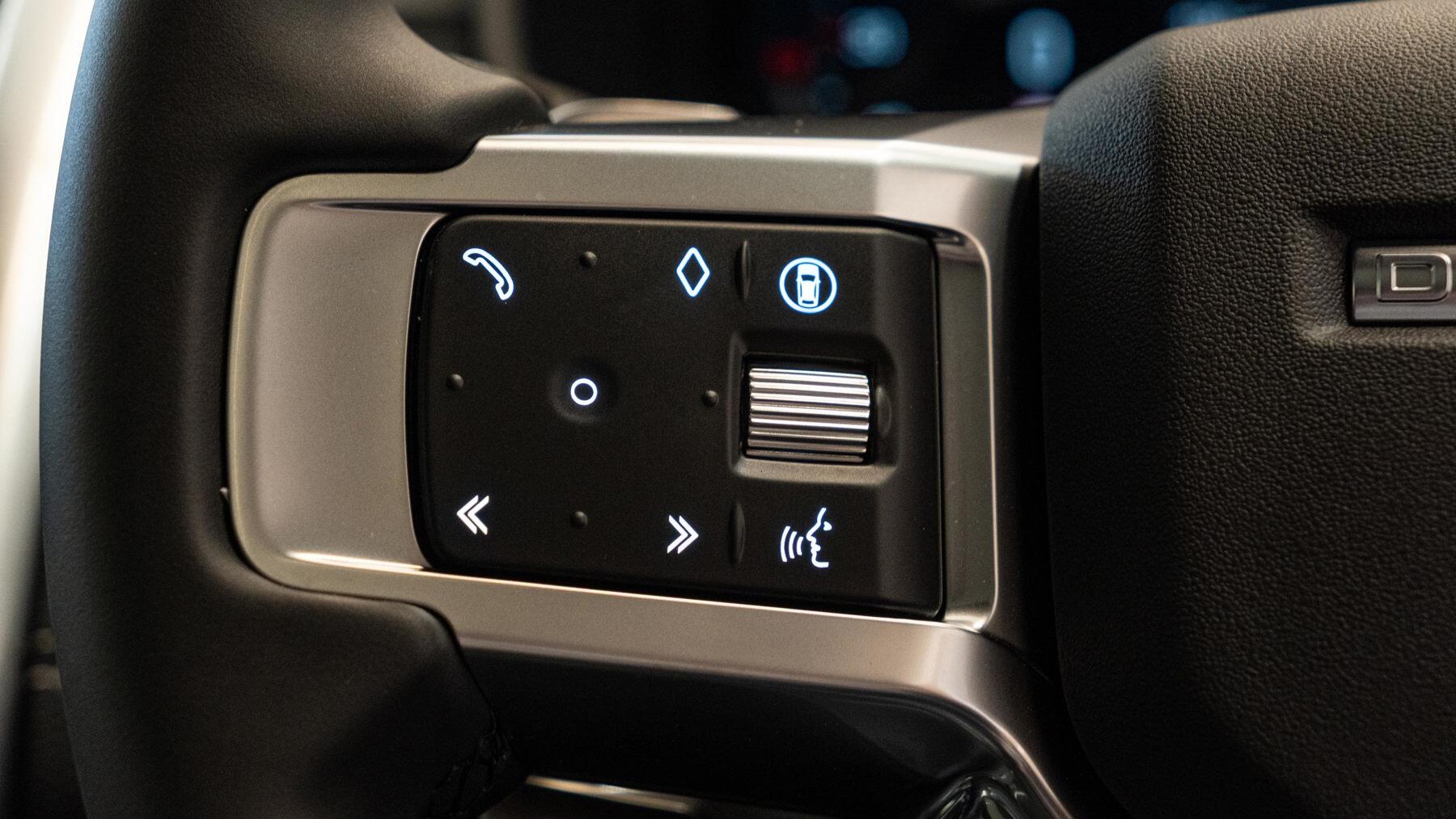 Land Rover Discovery view 28