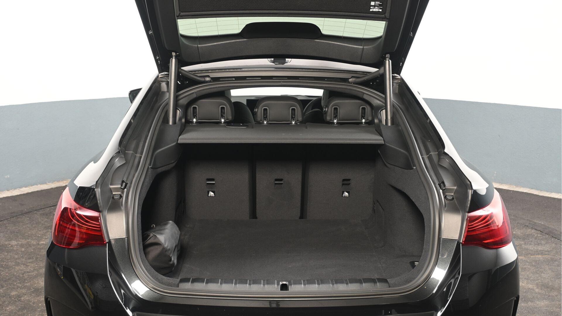 BMW I4 view 13