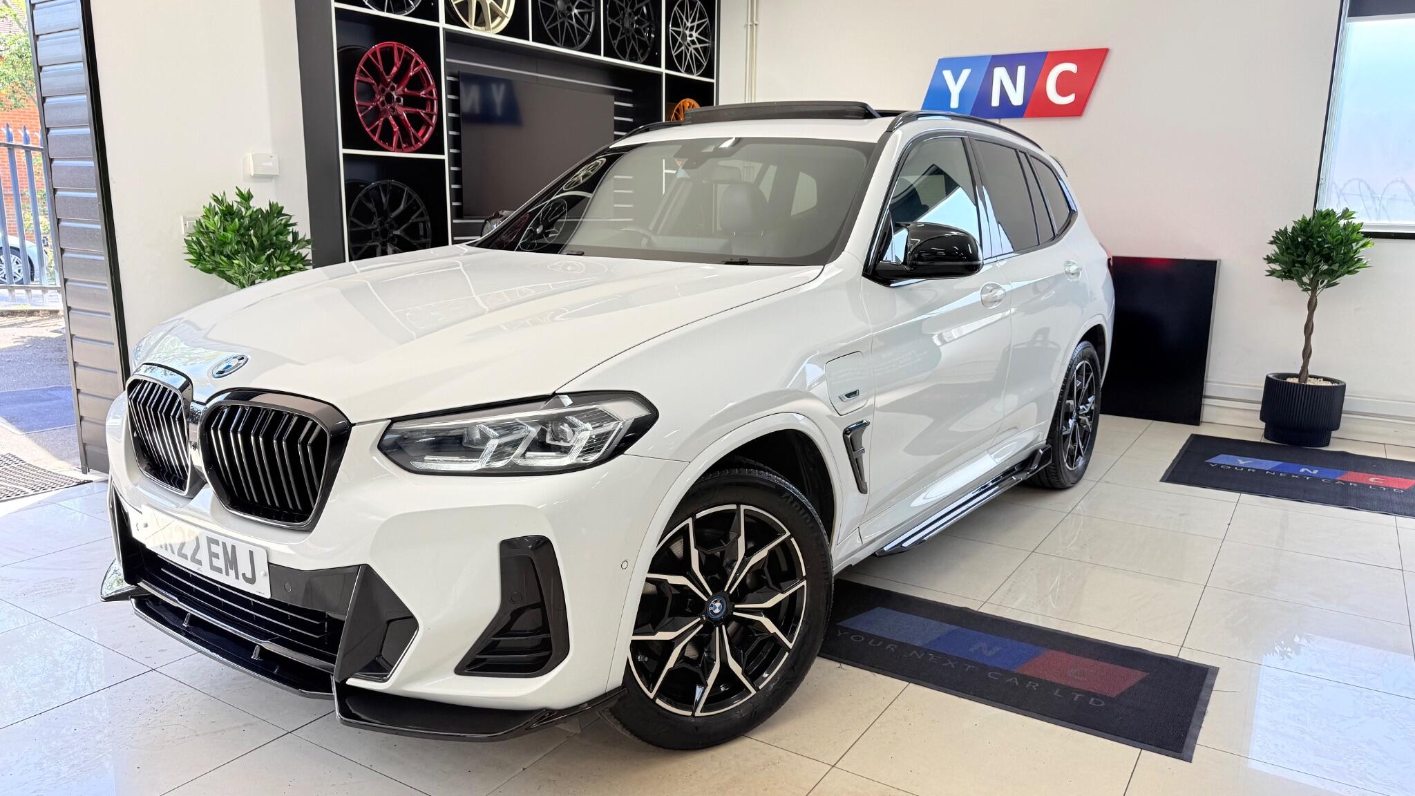 BMW X3 view 13