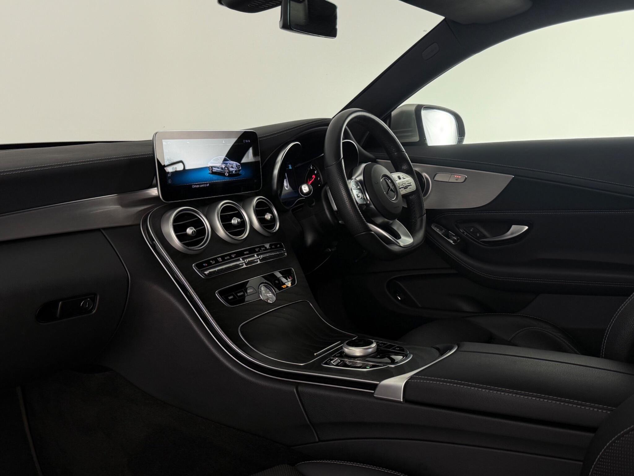 Mercedes-Benz C-Class view 12