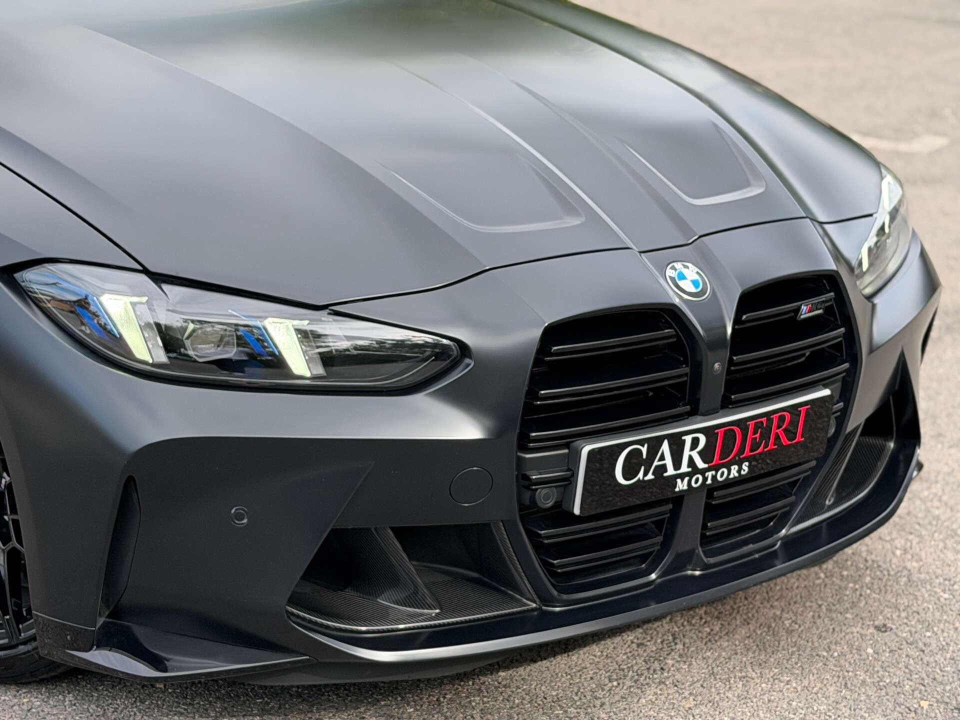 BMW M4 view 7