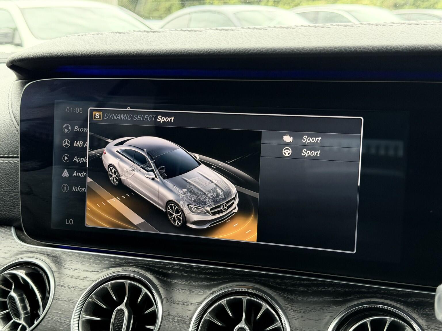 Mercedes-Benz E-Class view 22