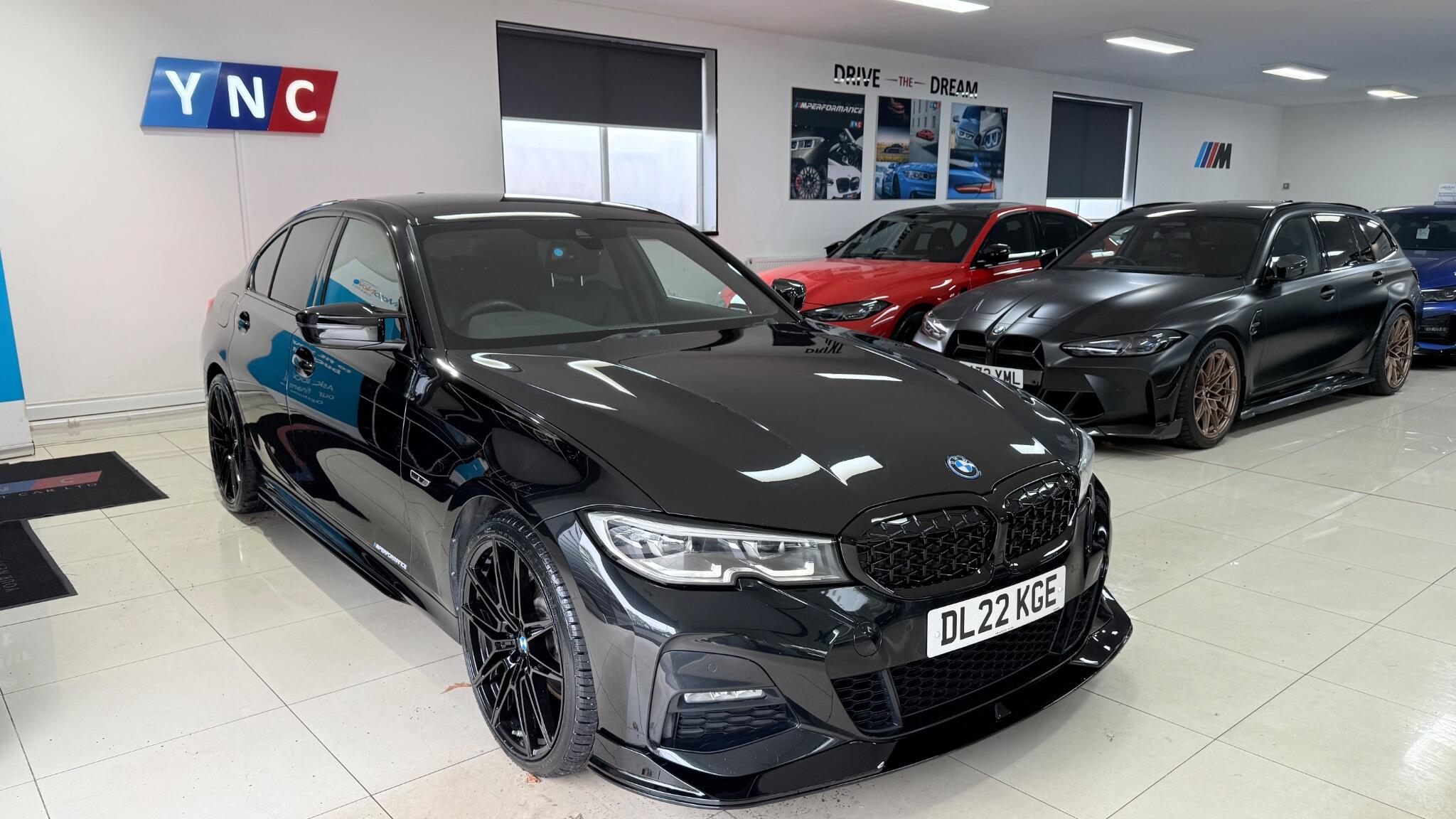 BMW 3 Series view 44