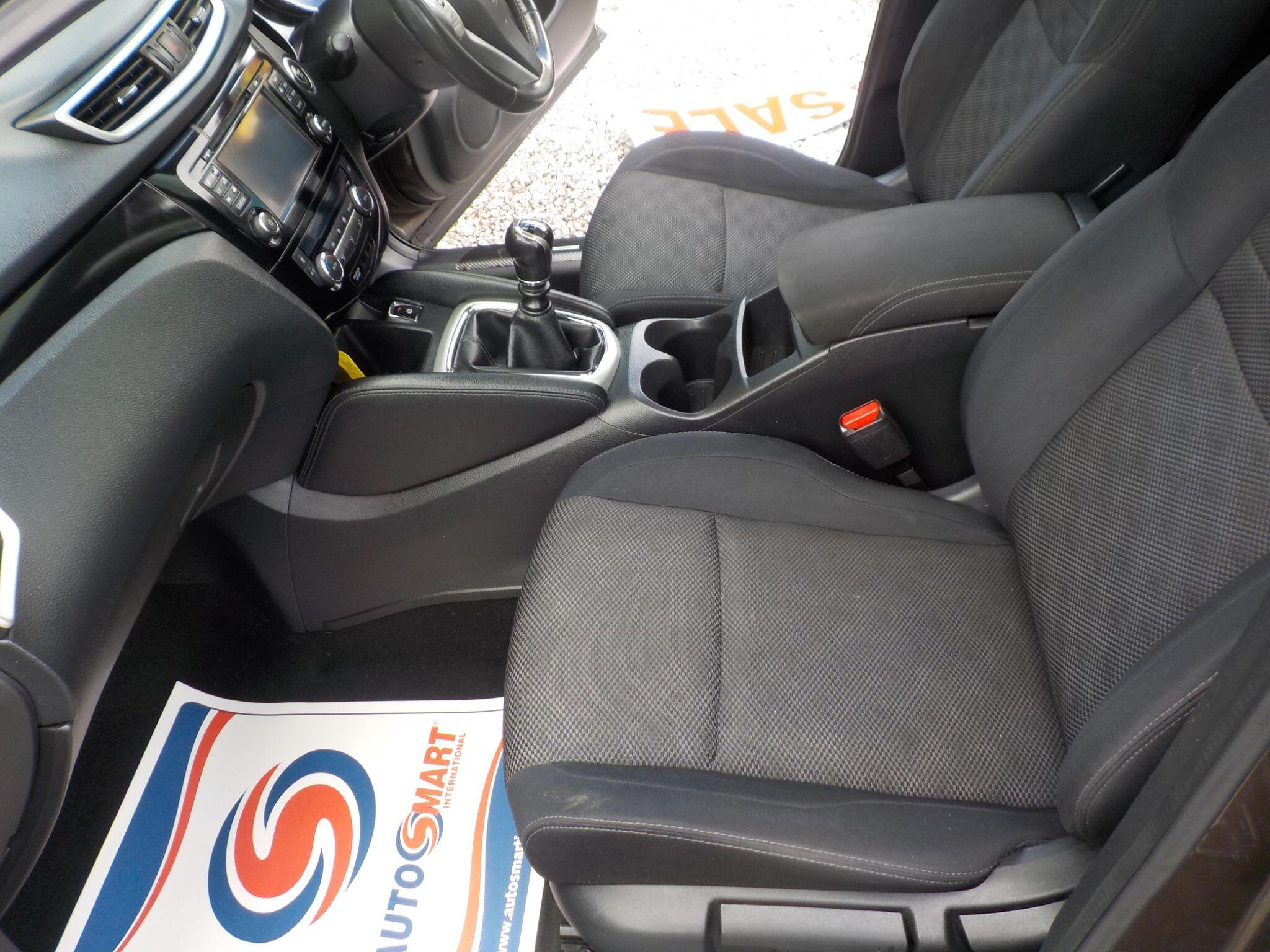 Nissan Qashqai 1.5 dCi n-tec+ 2WD Euro 5 (s/s) 5dr