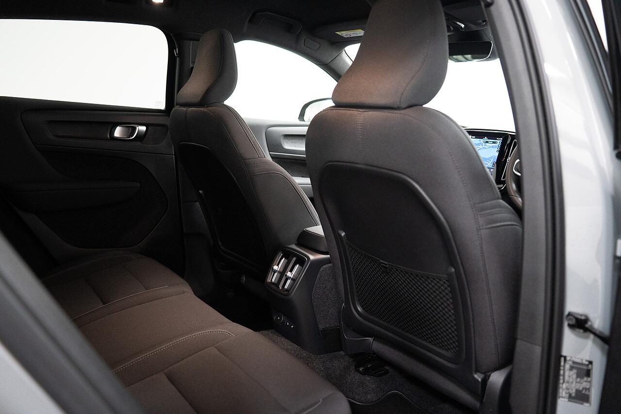 Volvo C40 view 21