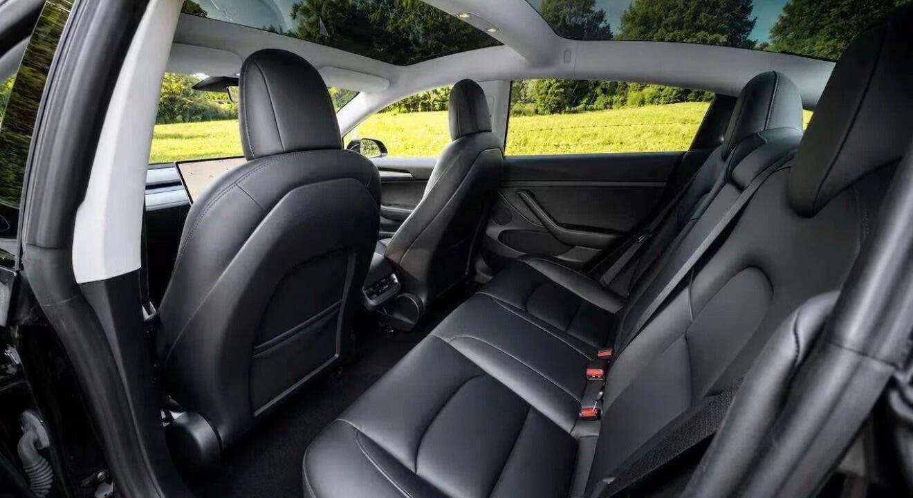Tesla Model 3 view 6