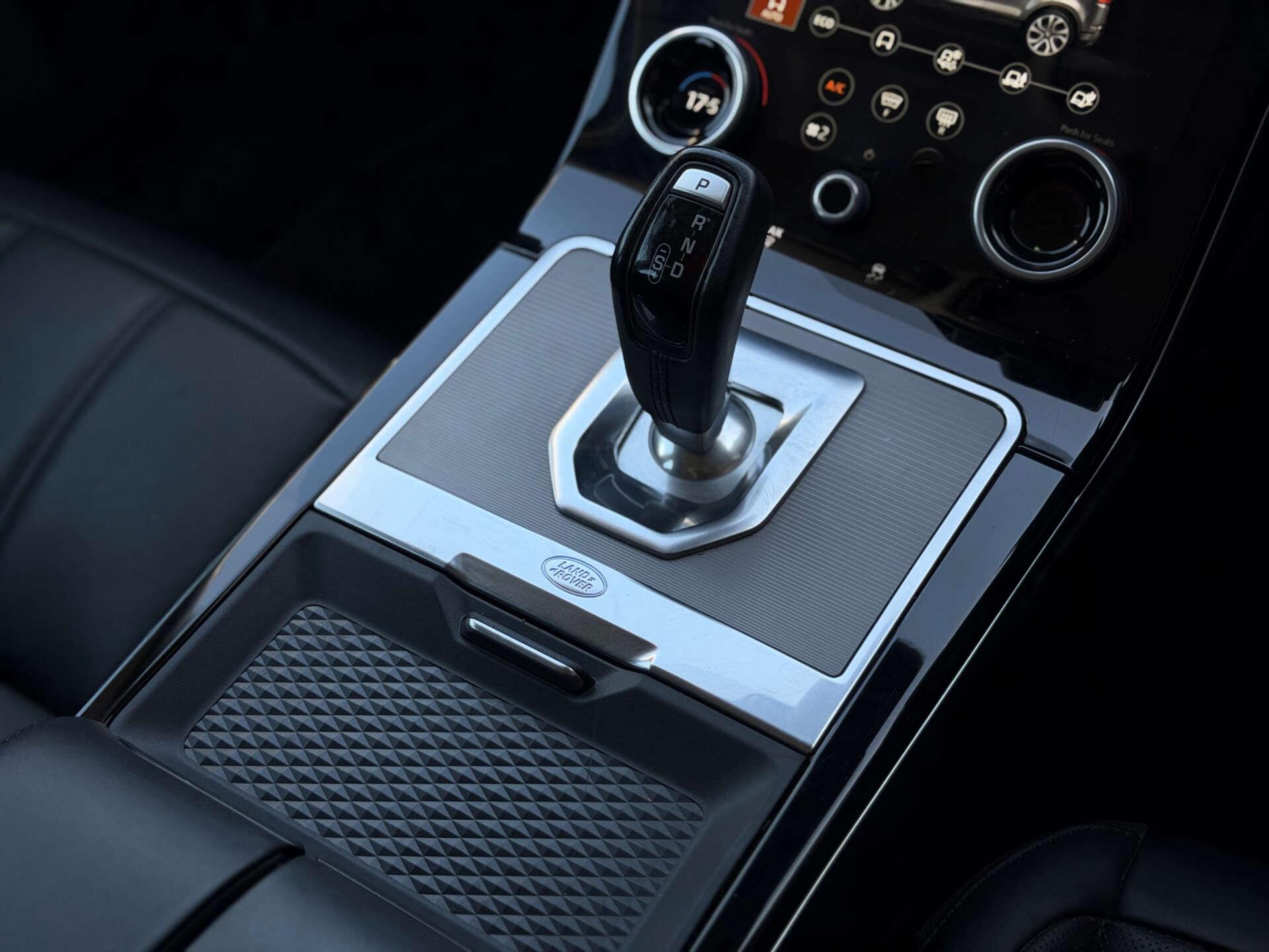 Land Rover Range Rover Evoque view 22