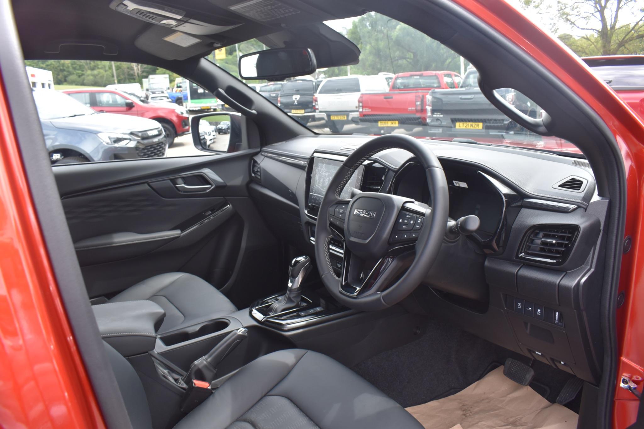 D-Max - 1.9 TD V-Cross Auto 4WD Euro 6 (s/s) 4dr - Image 25