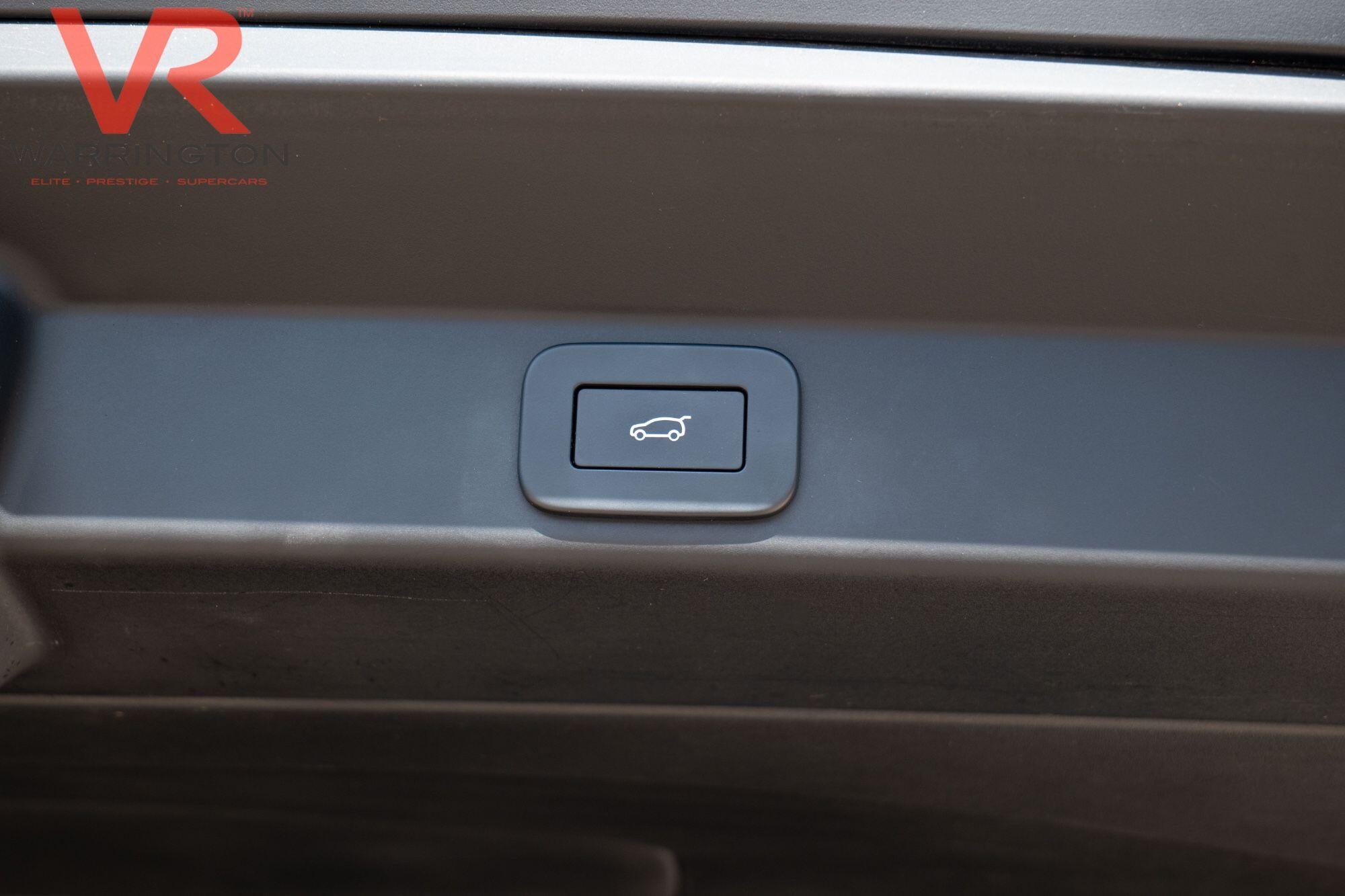 Land Rover Range Rover Sport view 18